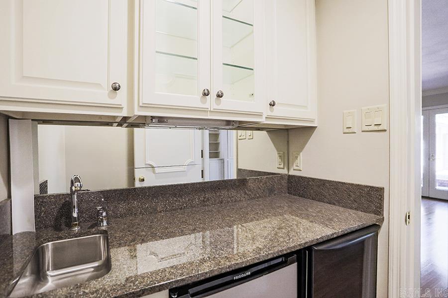 COUNTRY PLACE HPR - Residential