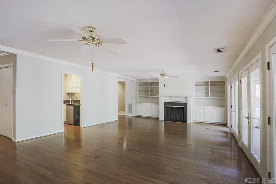 COUNTRY PLACE HPR - Residential