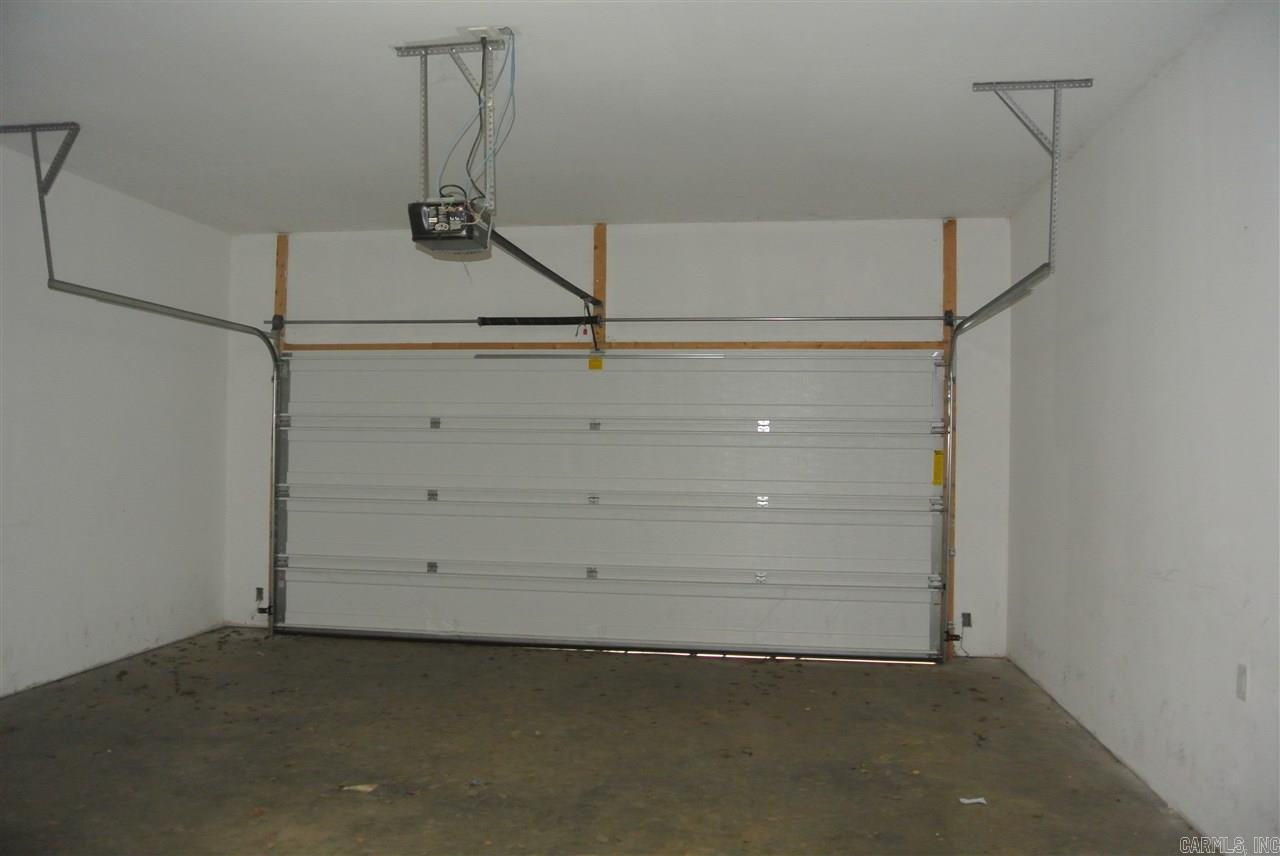 Jones & Worthen - Residential Lease