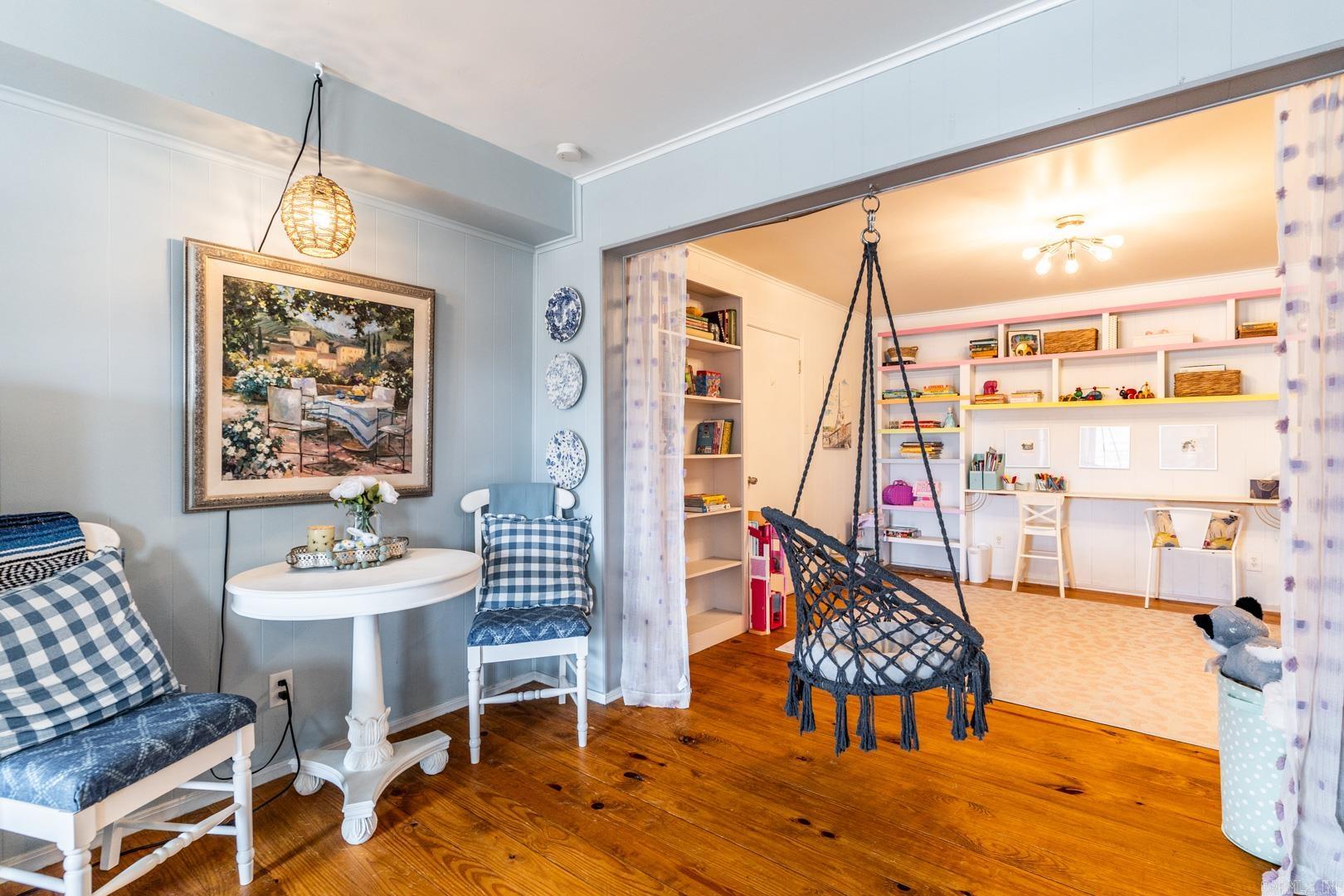 KINGWOOD PLACE - Residential