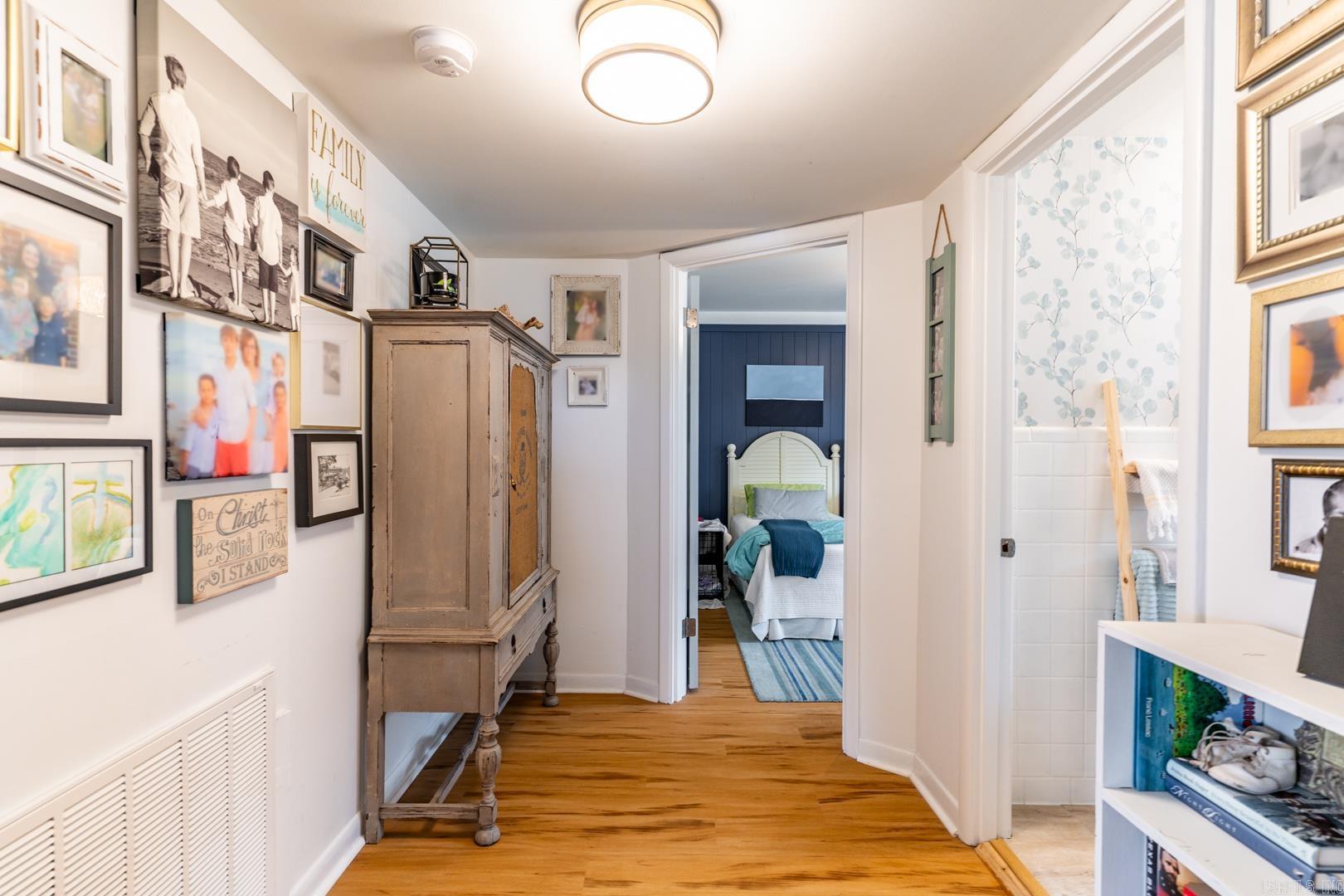 KINGWOOD PLACE - Residential