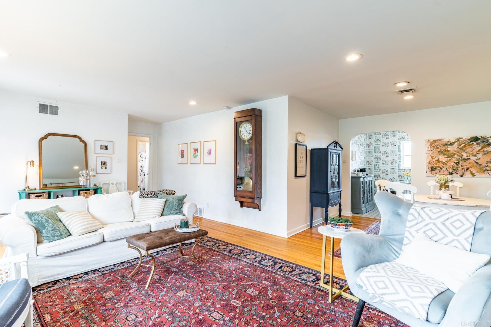 KINGWOOD PLACE - Residential