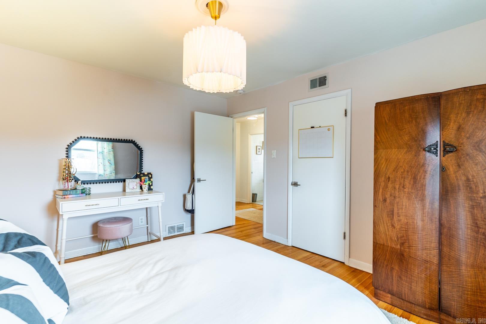 KINGWOOD PLACE - Residential