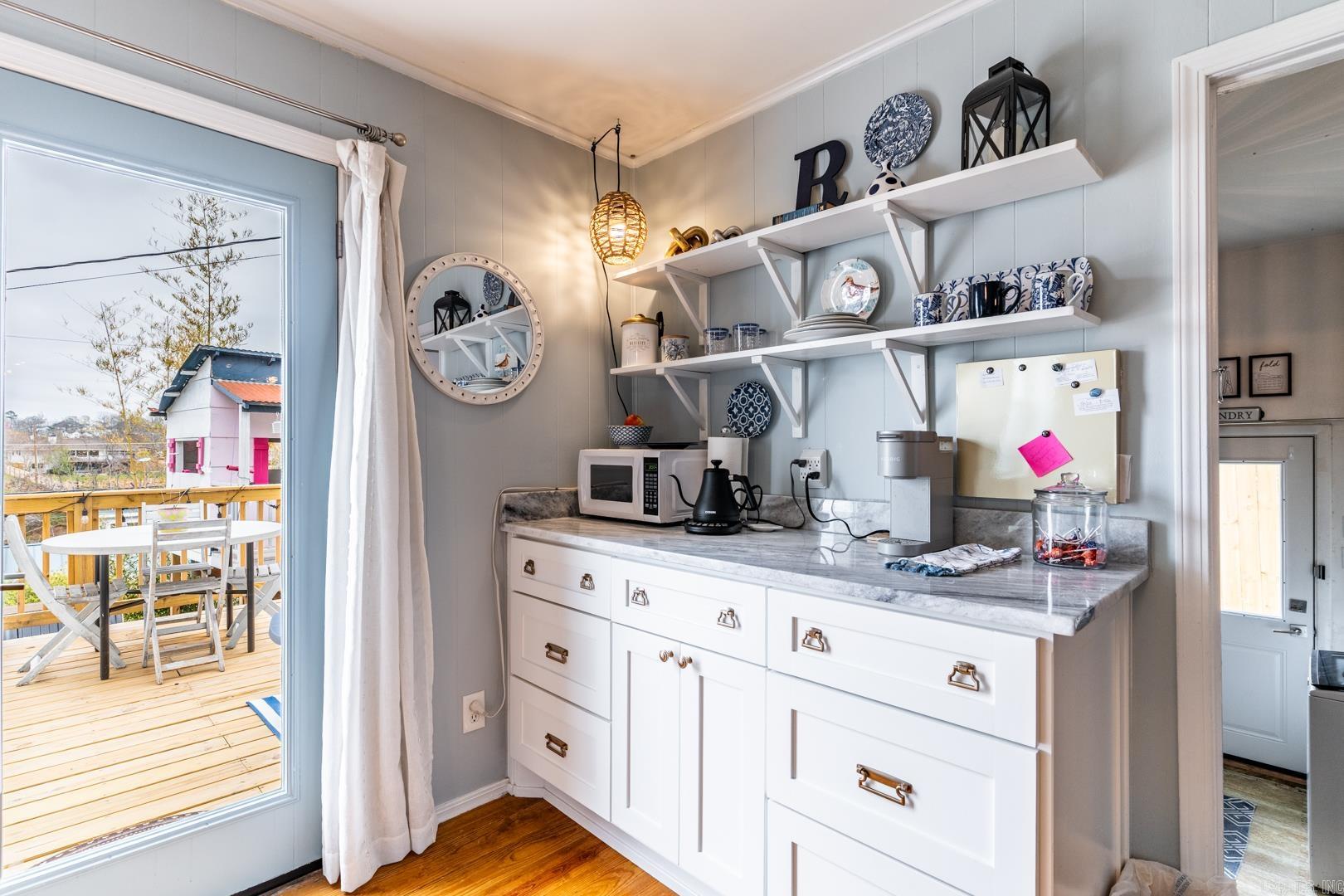 KINGWOOD PLACE - Residential