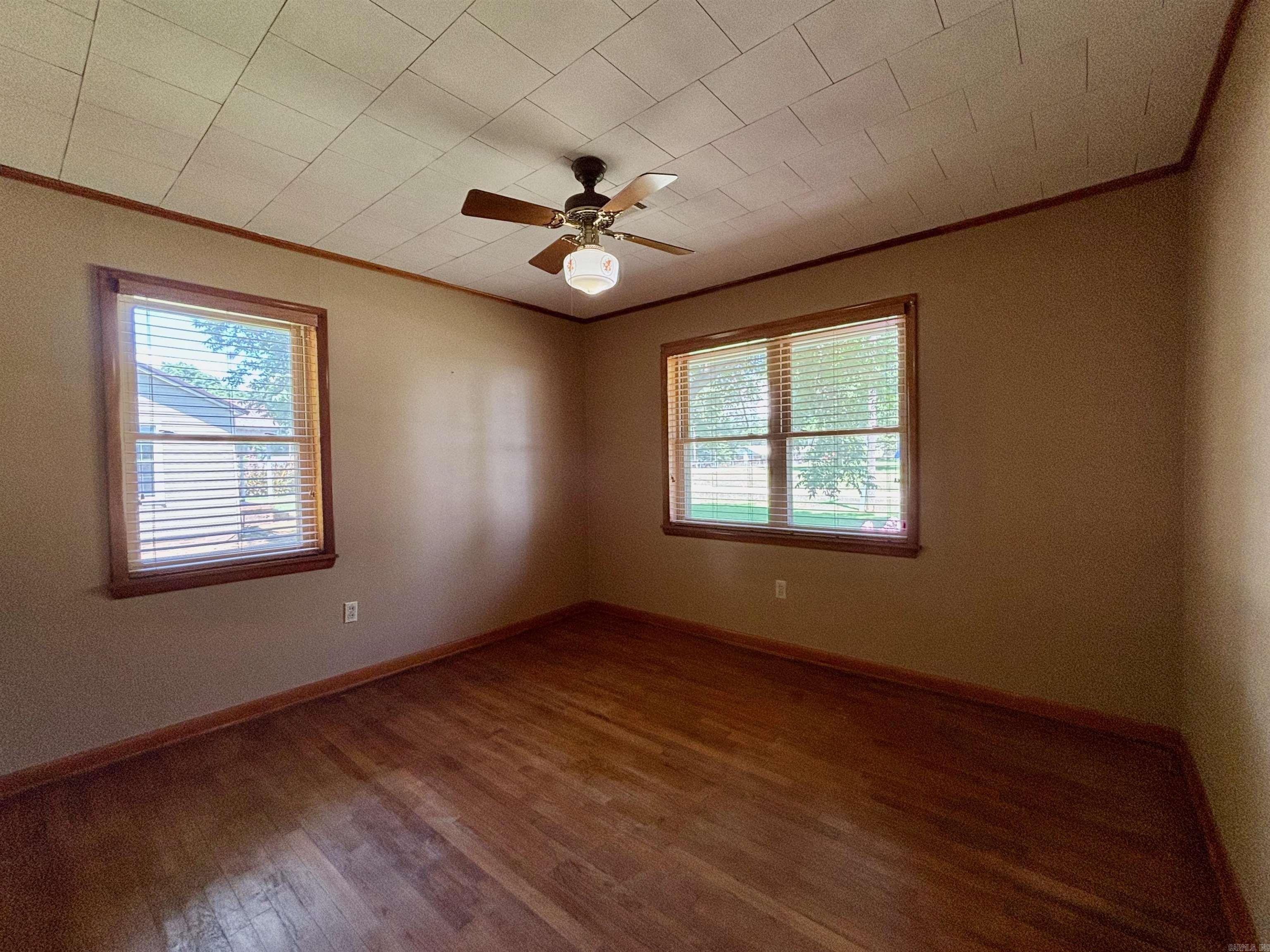 PORTIA ORIGINAL - Residential