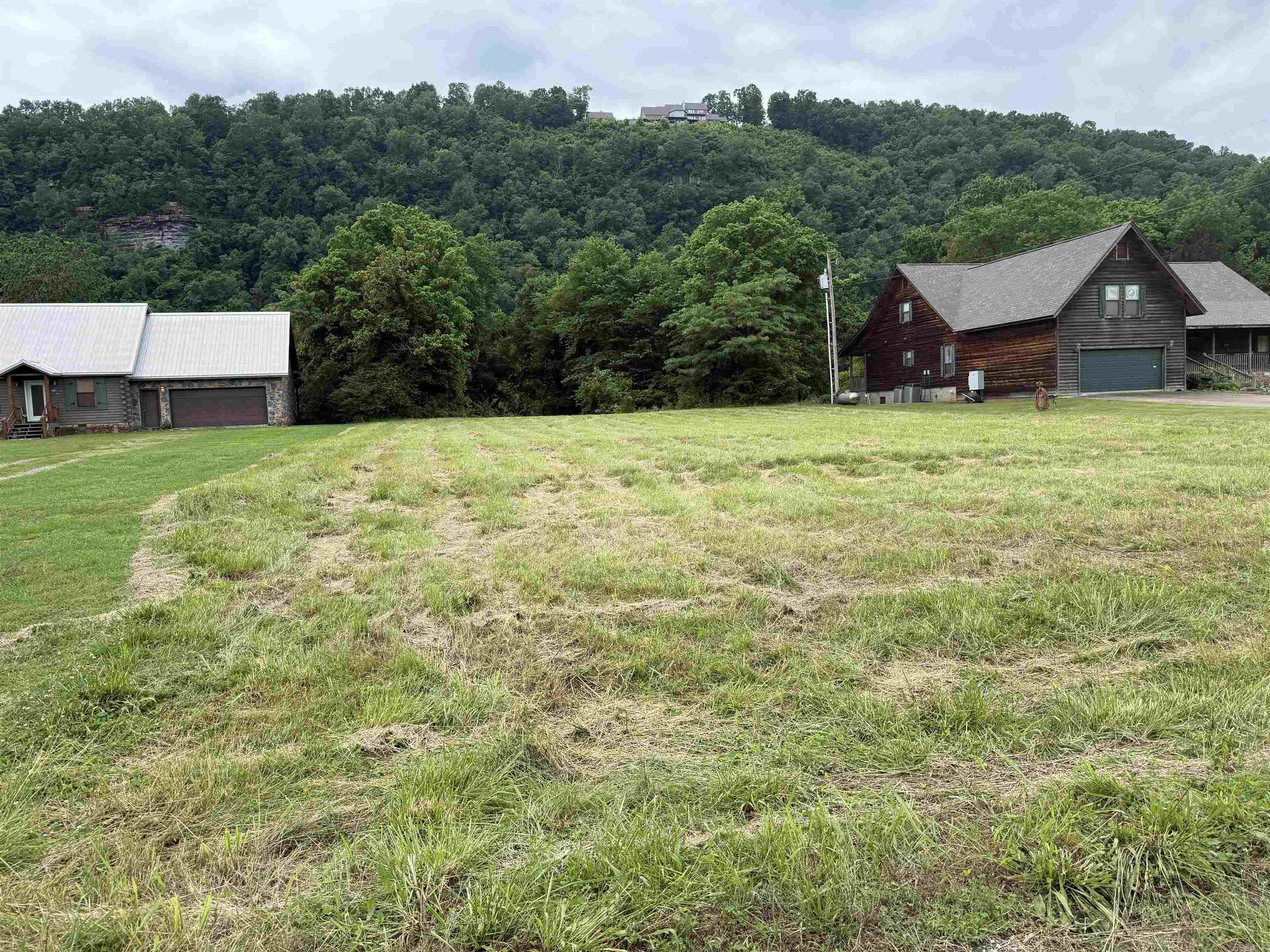White River Estates - Land