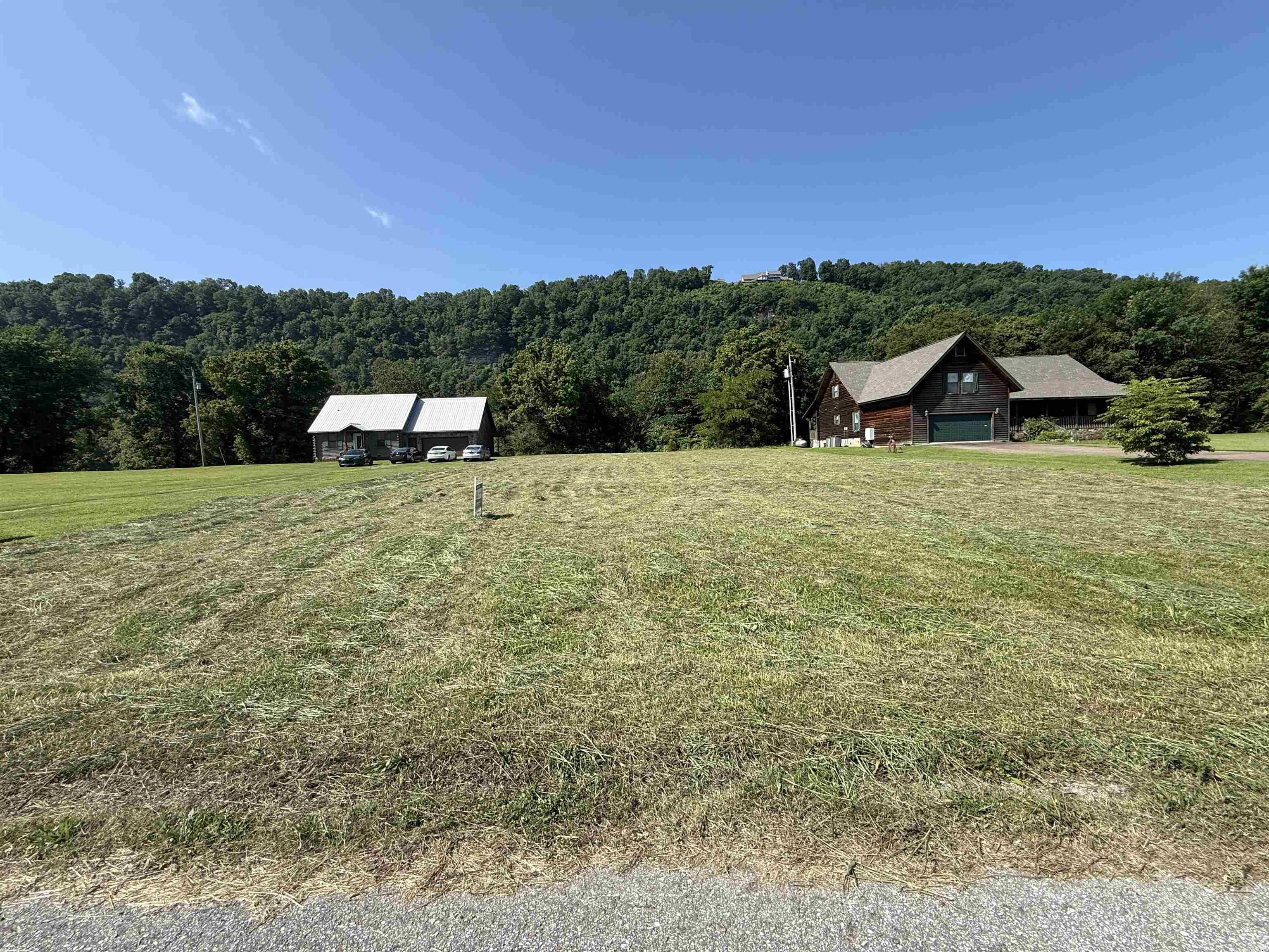White River Estates - Land