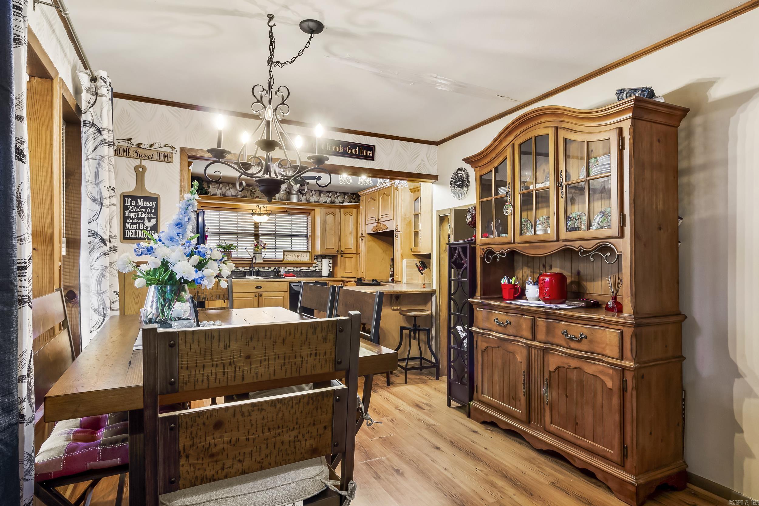 ROLLING MANOR - Residential