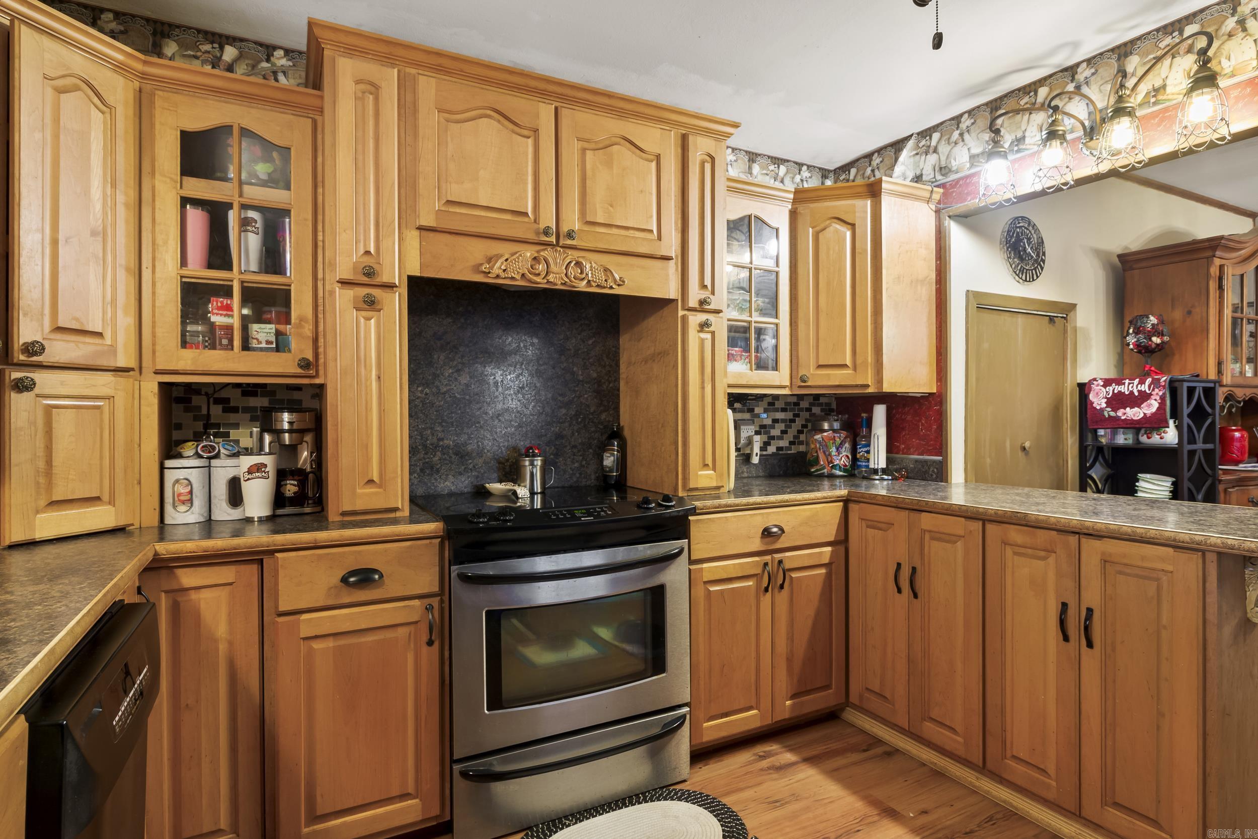 ROLLING MANOR - Residential