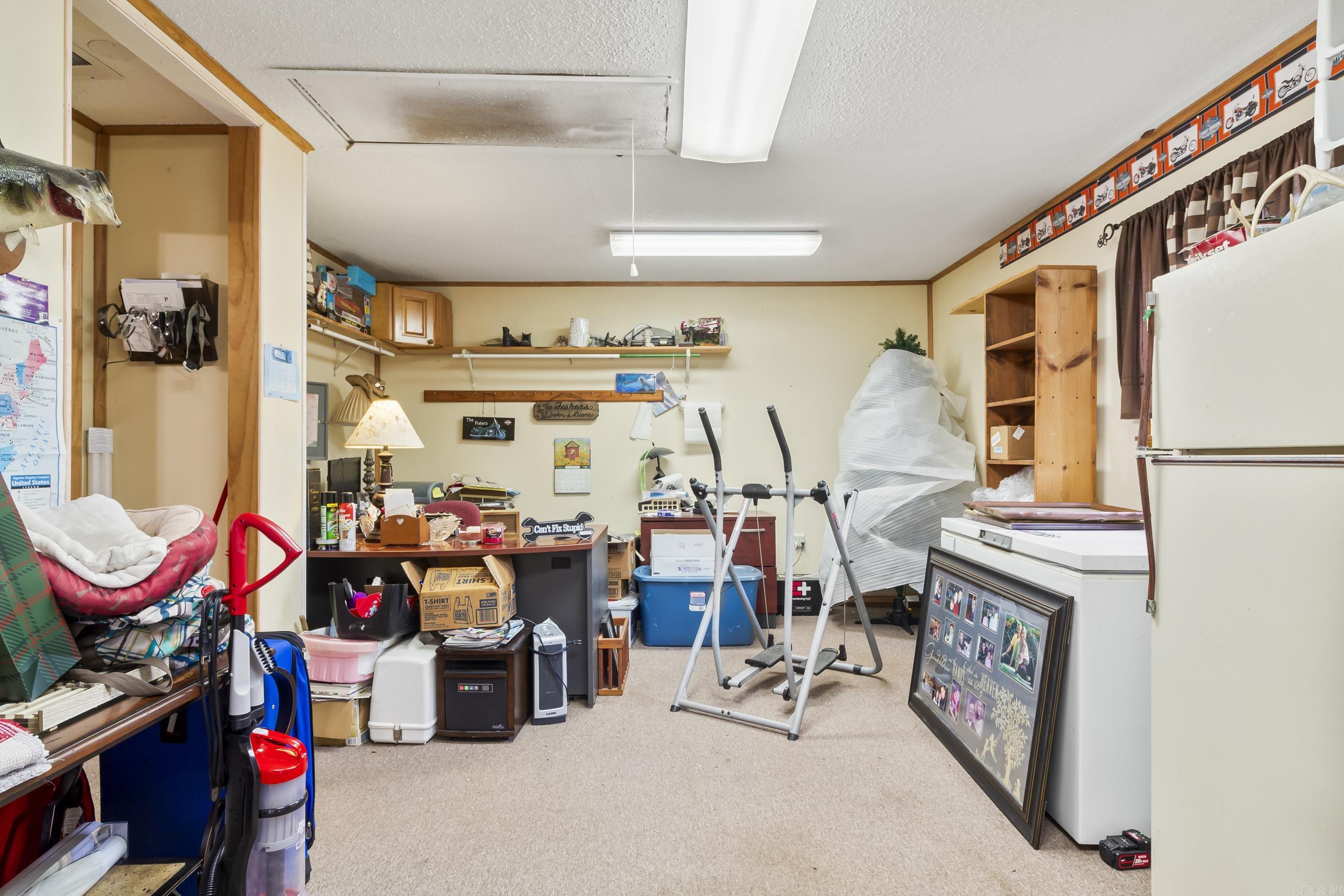 ROLLING MANOR - Residential