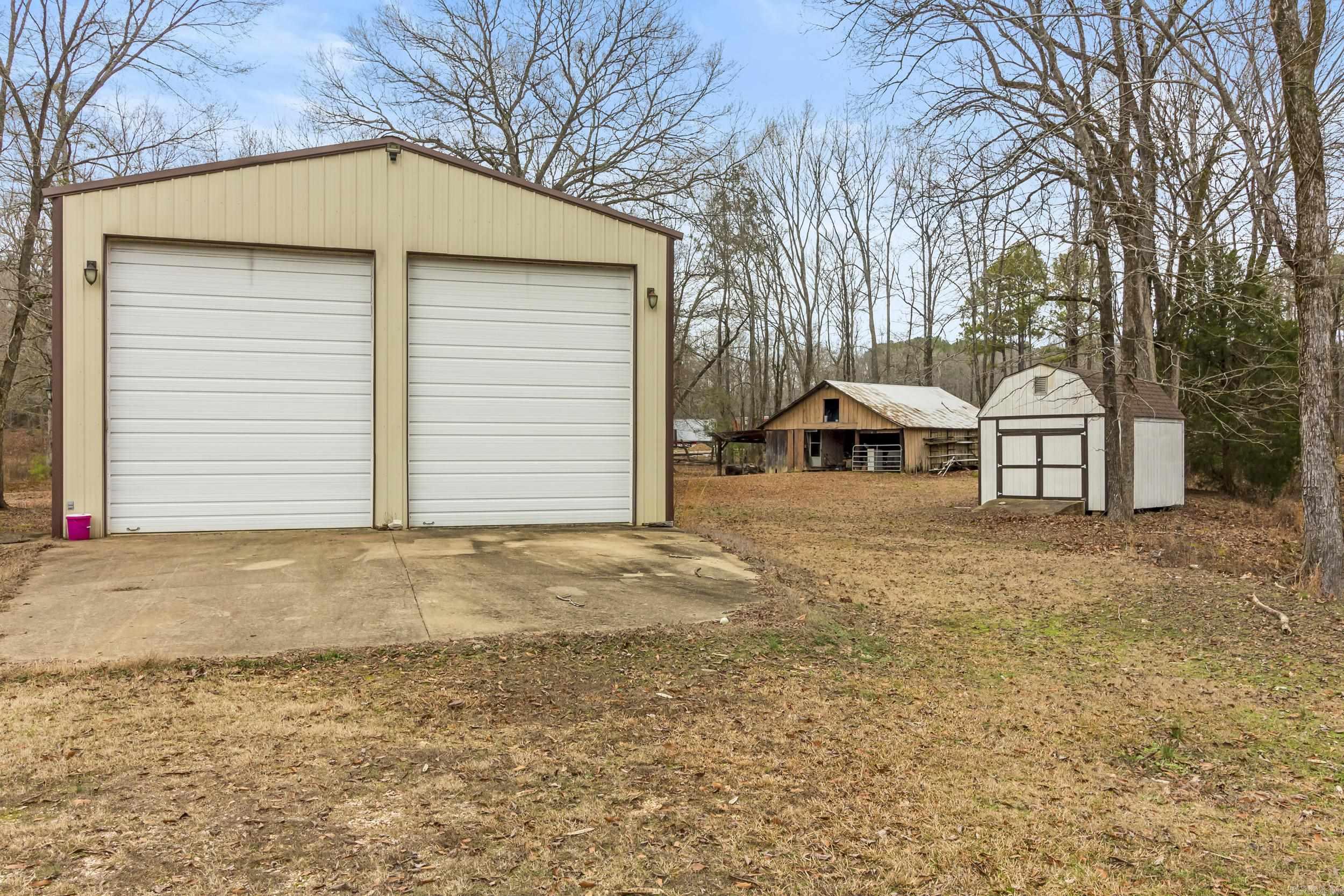 ROLLING MANOR - Residential