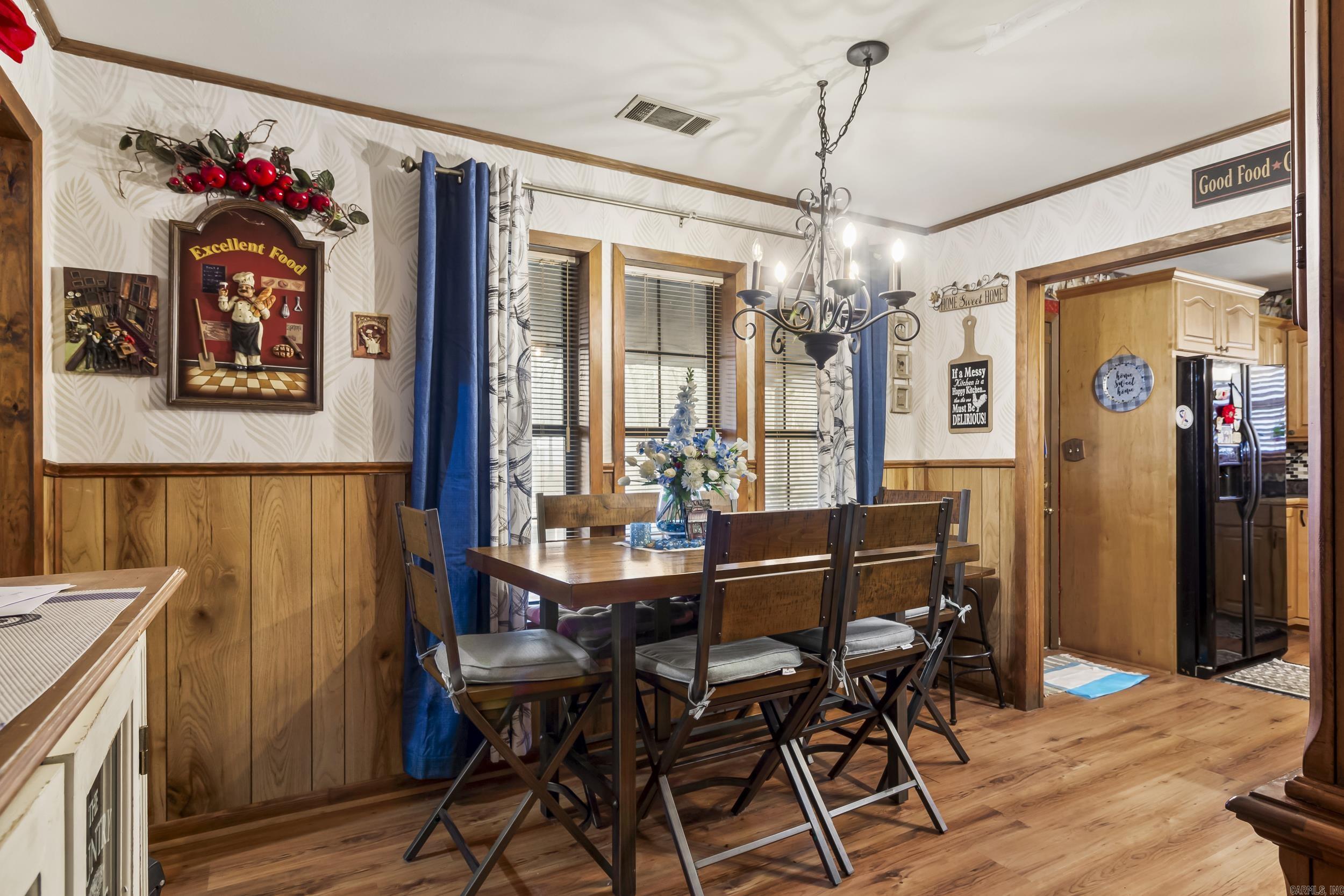 ROLLING MANOR - Residential