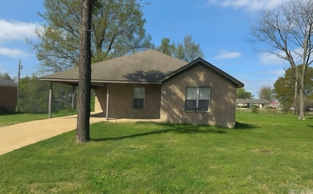 813 Mildred in Trumann Arkansasā where two kids under 8 were raised, snacks were stolen, and silence was suspicious. The sellers are moving to a bigger space (because ādonāt touch your brotherā echoes louder in square footage). Meanwhile, this home has been deep cleaned, emotionally detoxed, and is ready for someone else. What youāre getting: 3 real bedrooms ā not ābedroomsā like in those shady listings where a closet counts 2 actual bathrooms ā one for the kids and one for pretending youāre not home A storm cellar ā which doubles as a panic room during sugar rushes Nearly half an acre ā also known as run-until-theyāre-tired territory This house has been through: ā Screaming over chicken nuggets being ātoo crispyā ā A glitter situation that required prayer ā A toddler hiding inside a laundry basket for 45 minutes⦠on purpose But guess what? The house is still standing. Strong foundation. Newer roof. Mentally tougher than all of us. Sheās been chaos-tested, Goldfish-approved, and now sheās ready for new owners who love a good home with just the right amount of backstory (but none of the crayon).