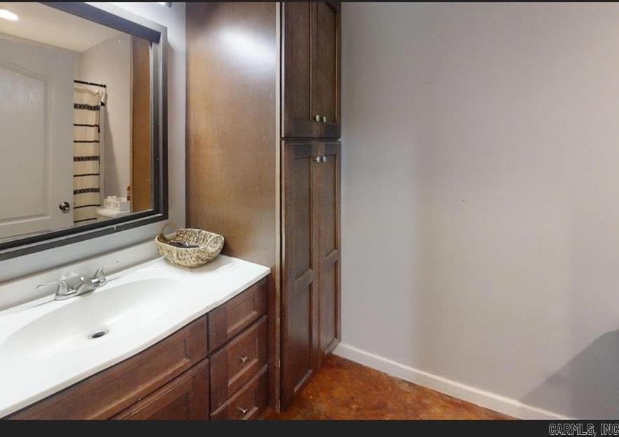 MCKENZIE & WHITT - Residential