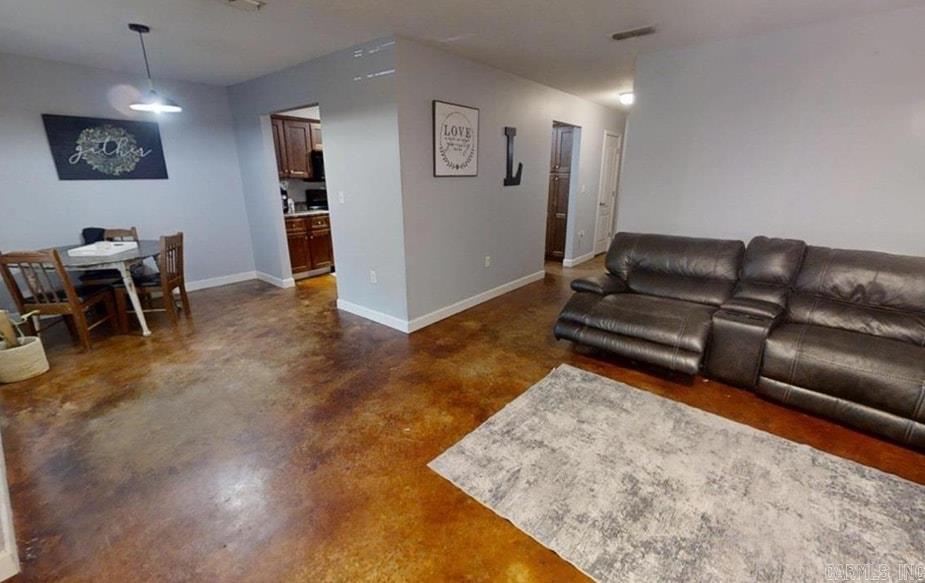 MCKENZIE & WHITT - Residential