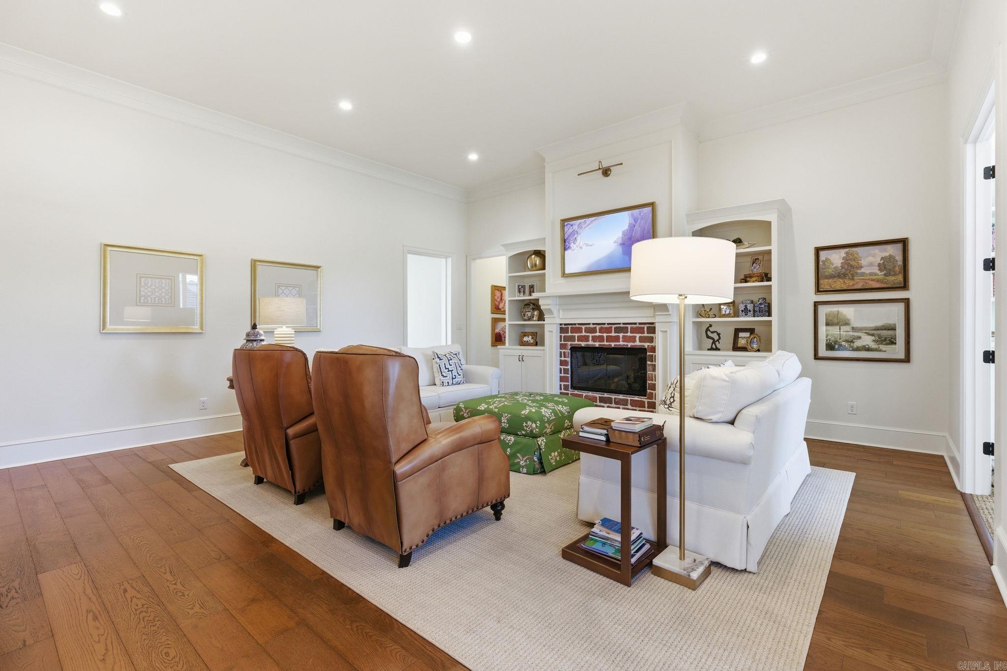 THE WOODLANDS - Residential