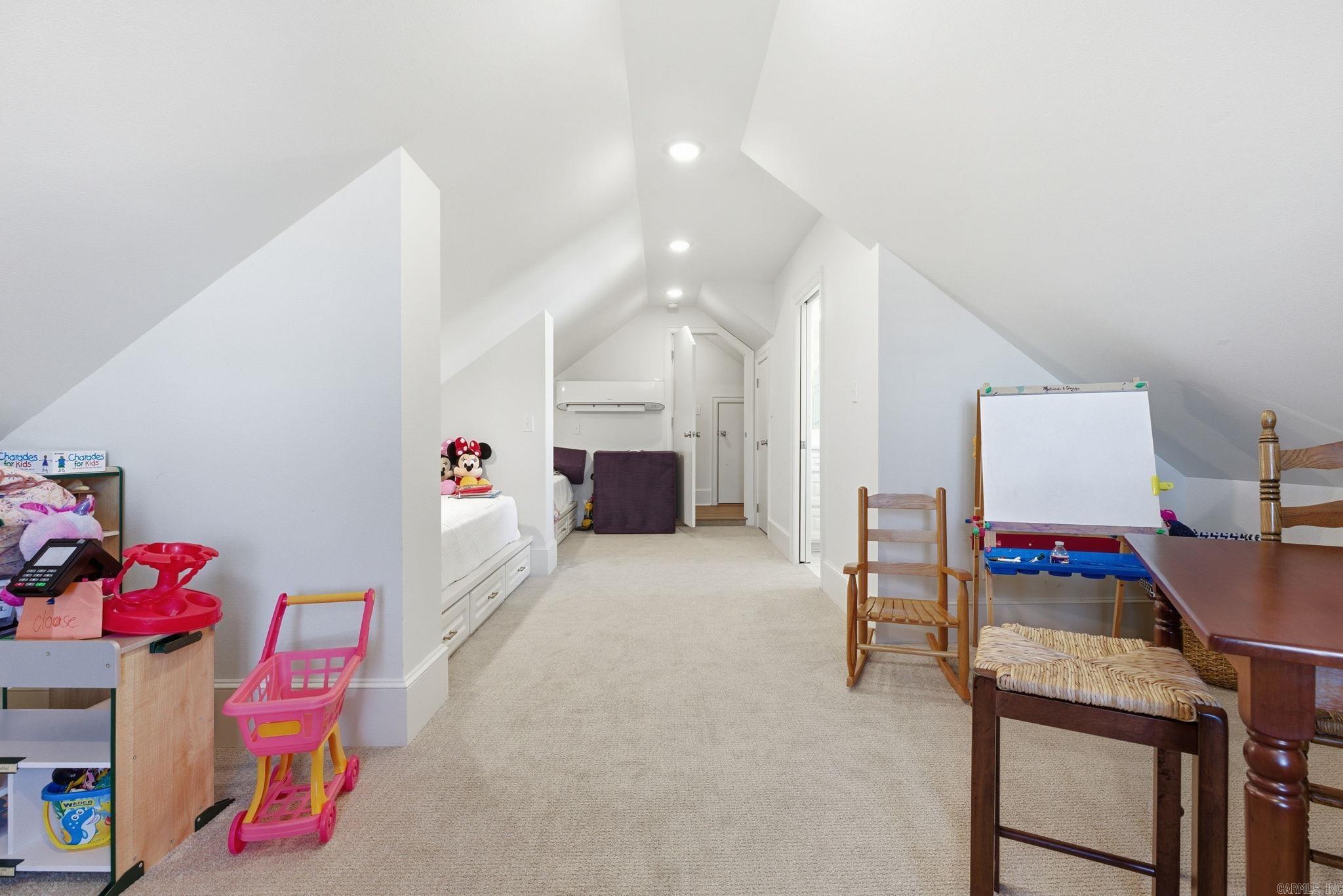 THE WOODLANDS - Residential