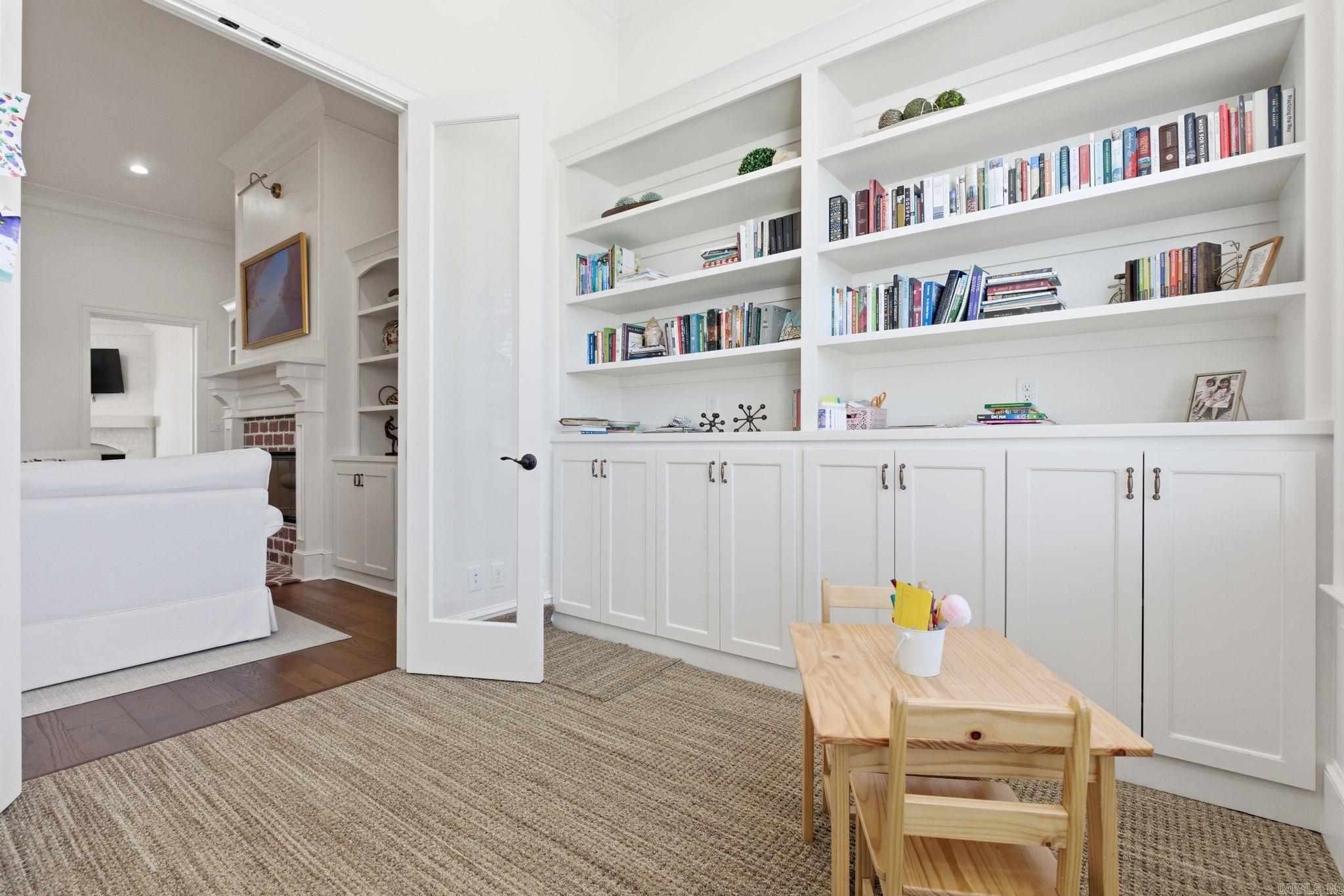 THE WOODLANDS - Residential