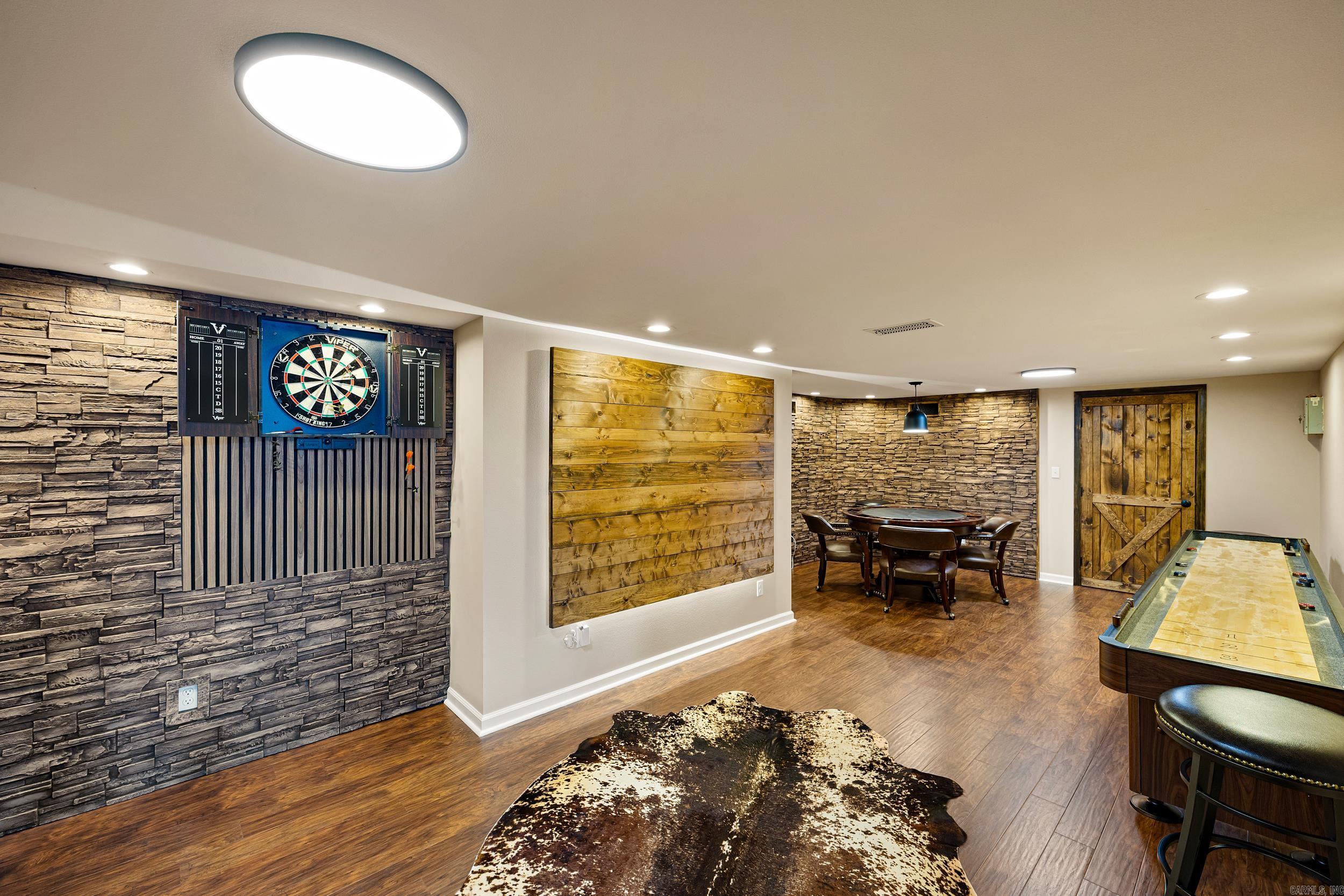 PLEASANT VIEW ESTATES - Residential