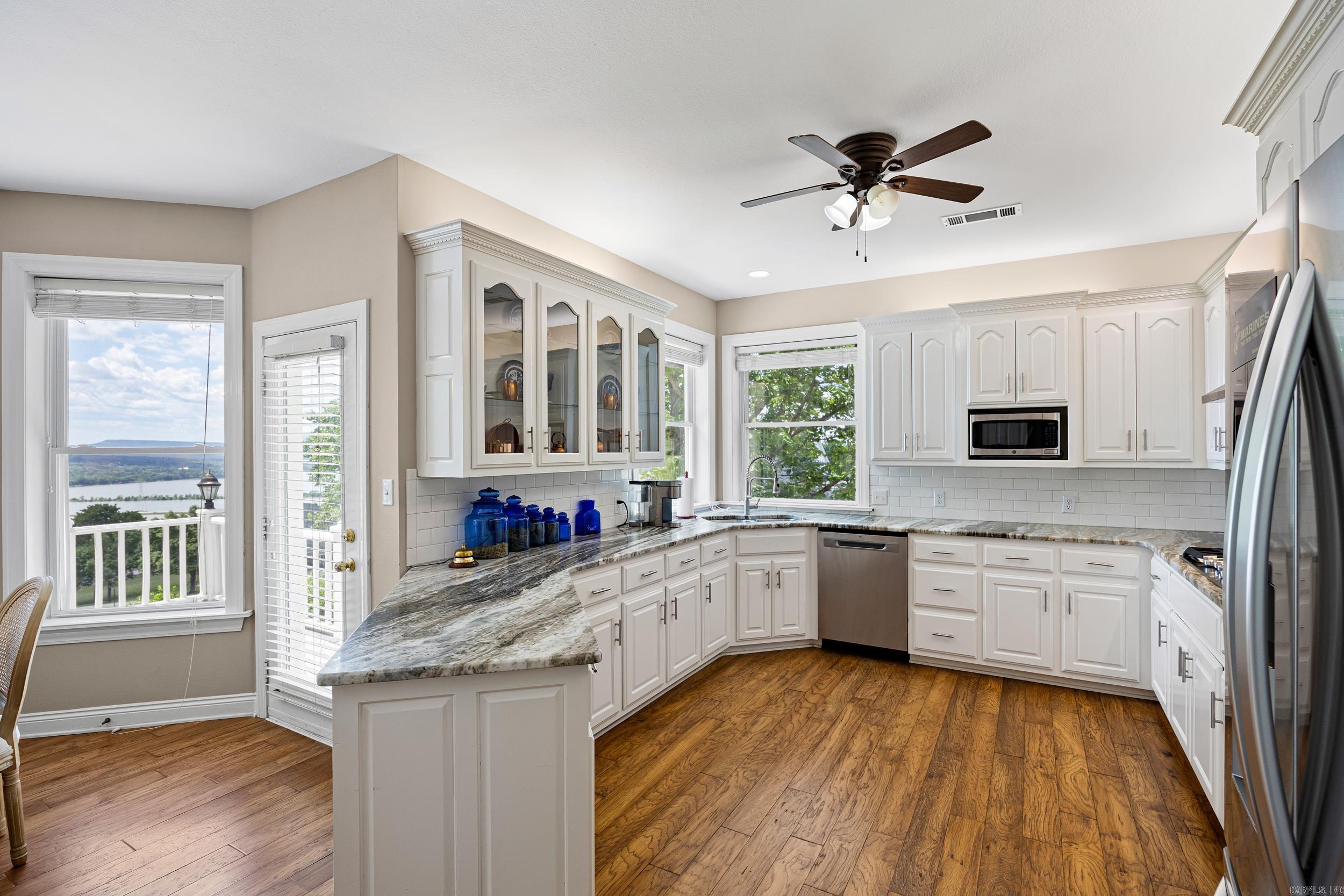 PLEASANT VIEW ESTATES - Residential