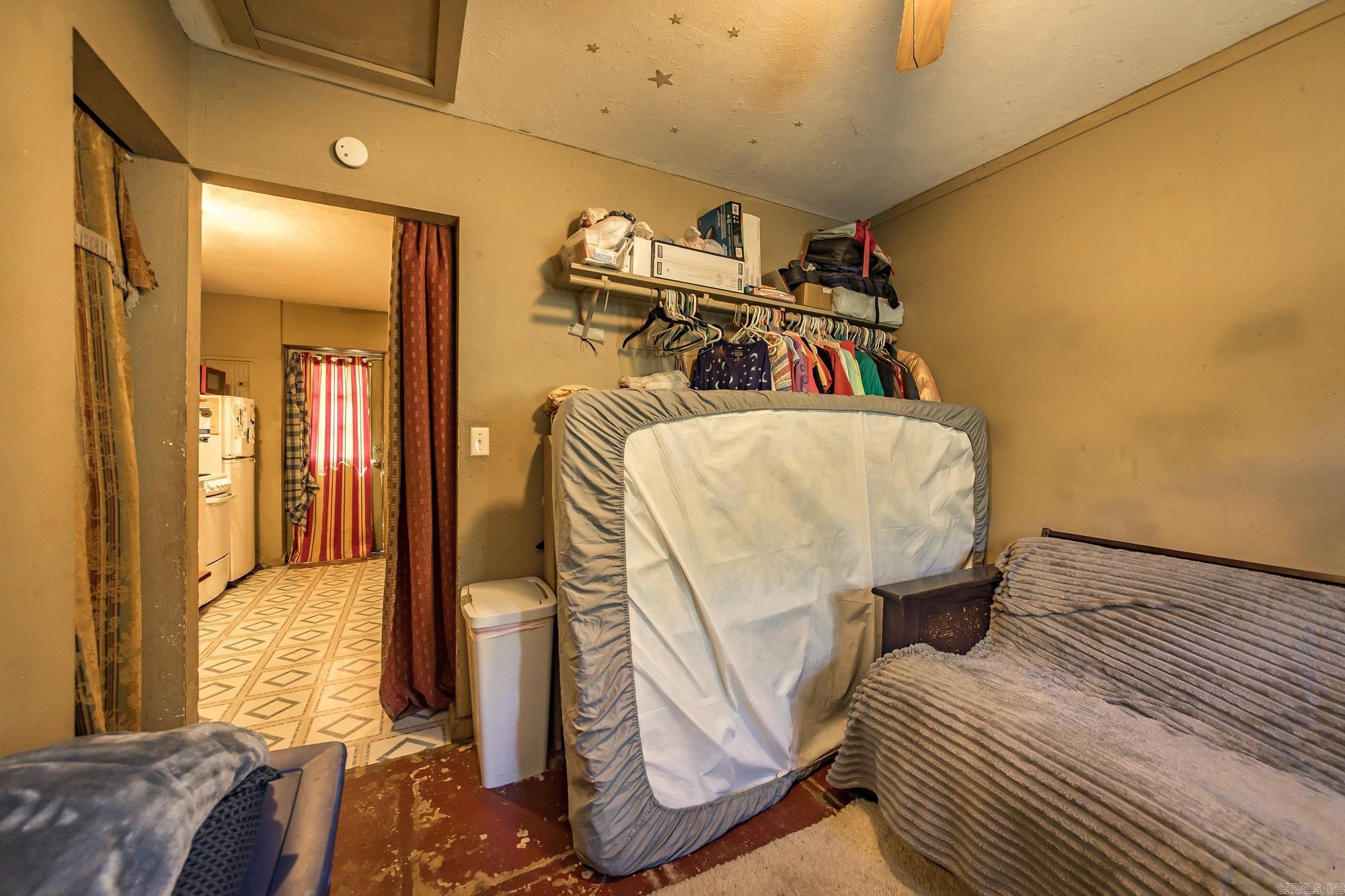 Metes & Bounds - Residential Income