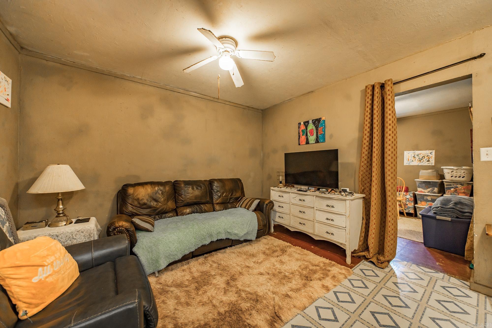 Metes & Bounds - Residential Income