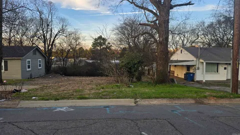 MLS: 25008930