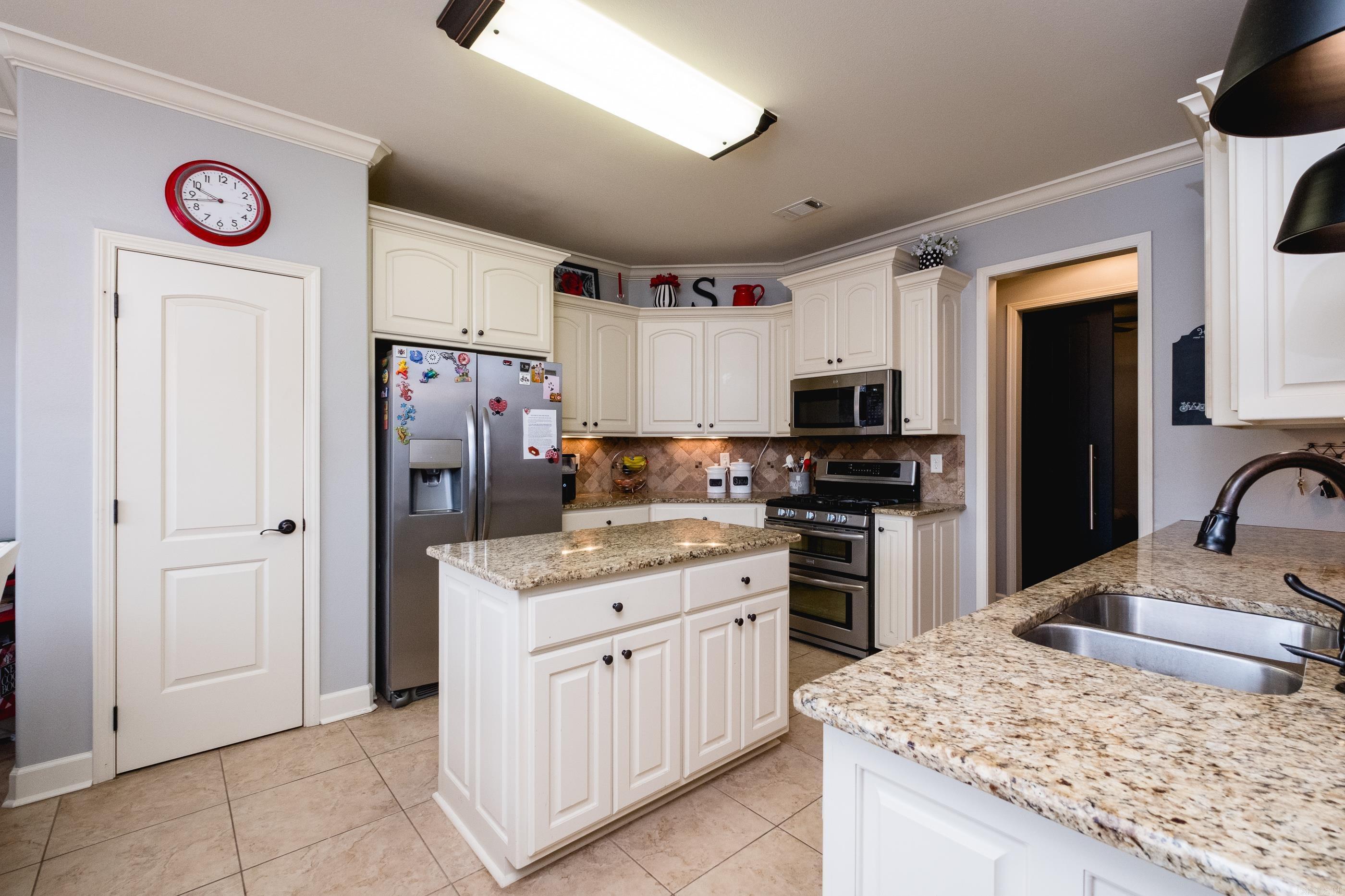 WATERS EDGE - Residential