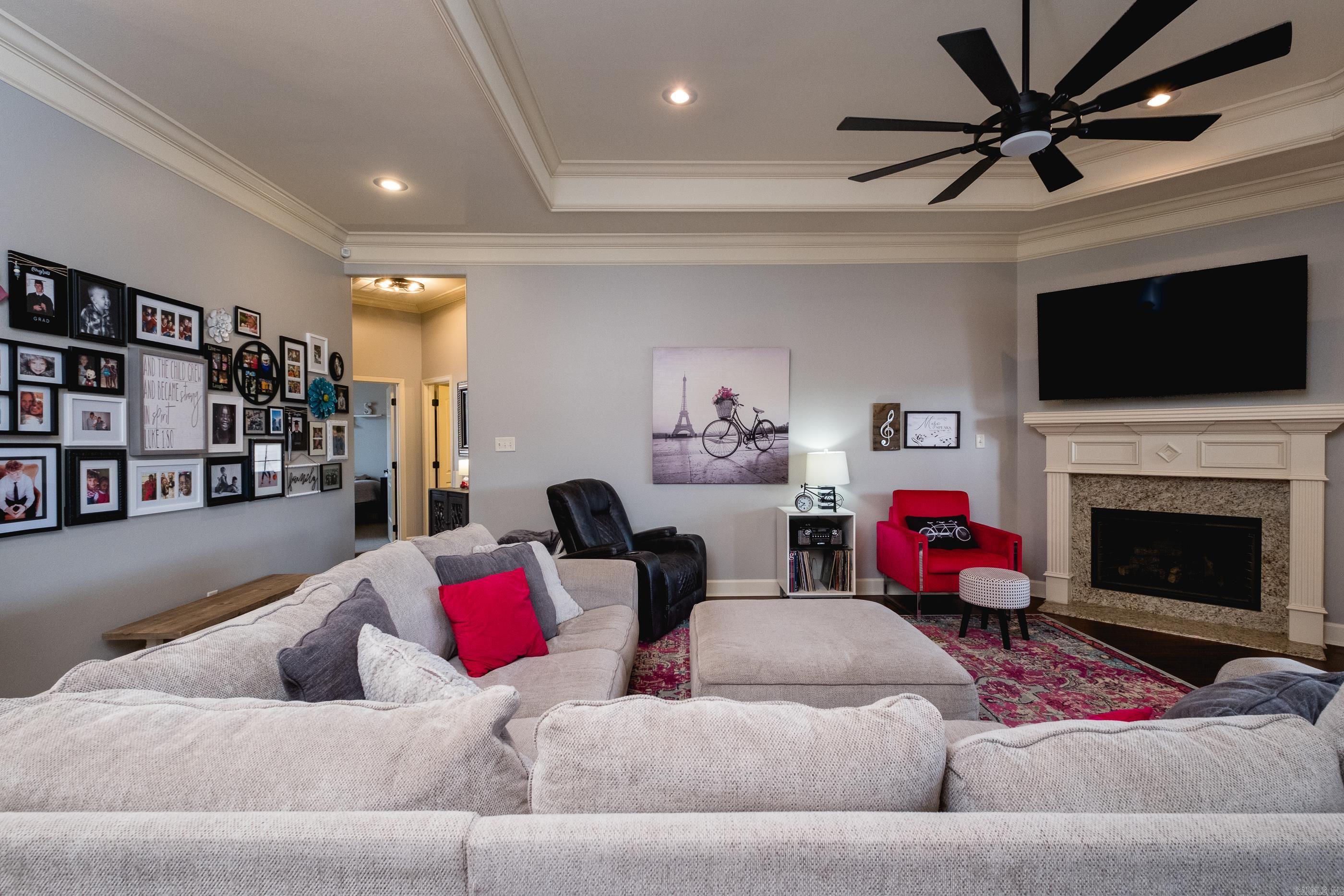 WATERS EDGE - Residential