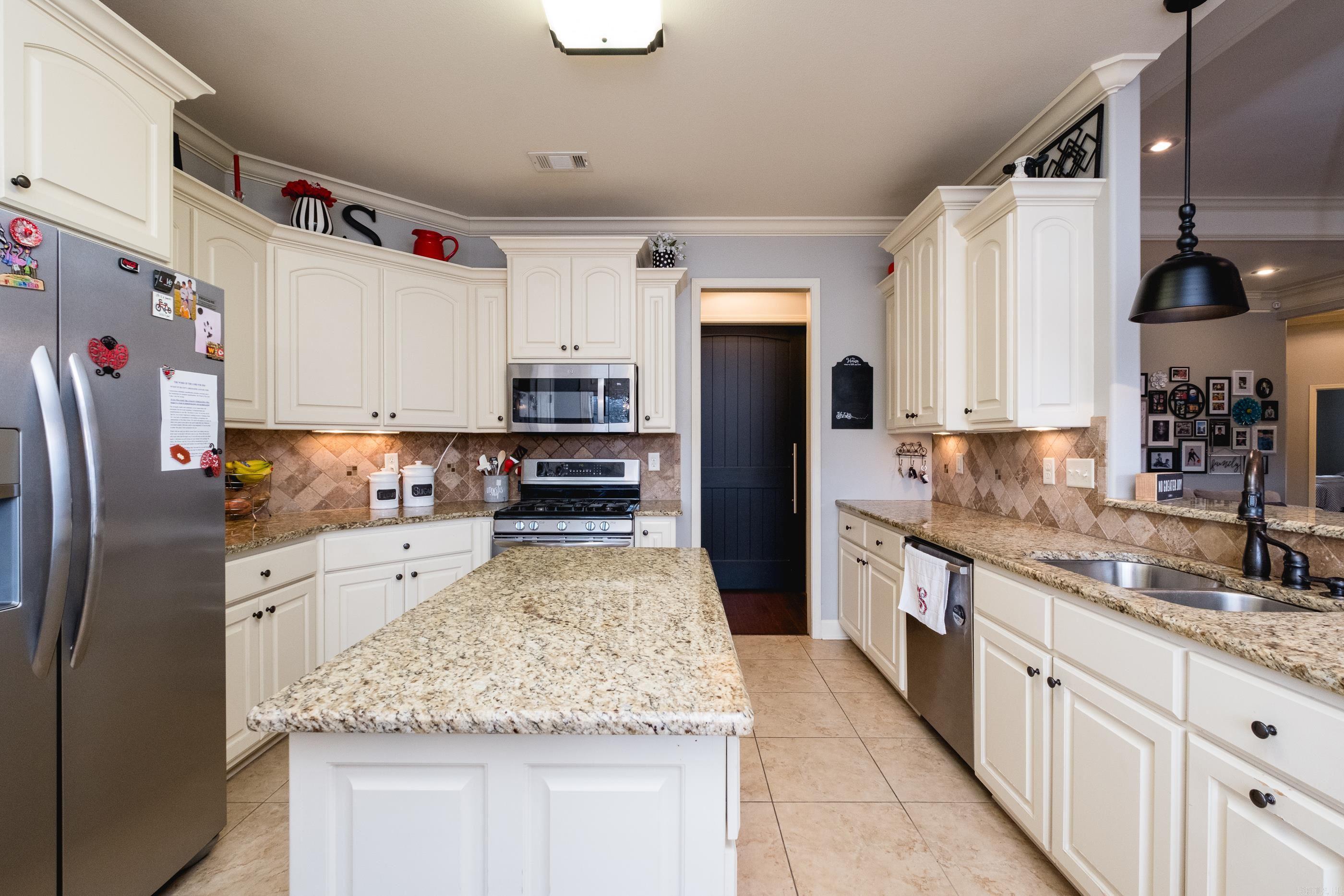 WATERS EDGE - Residential