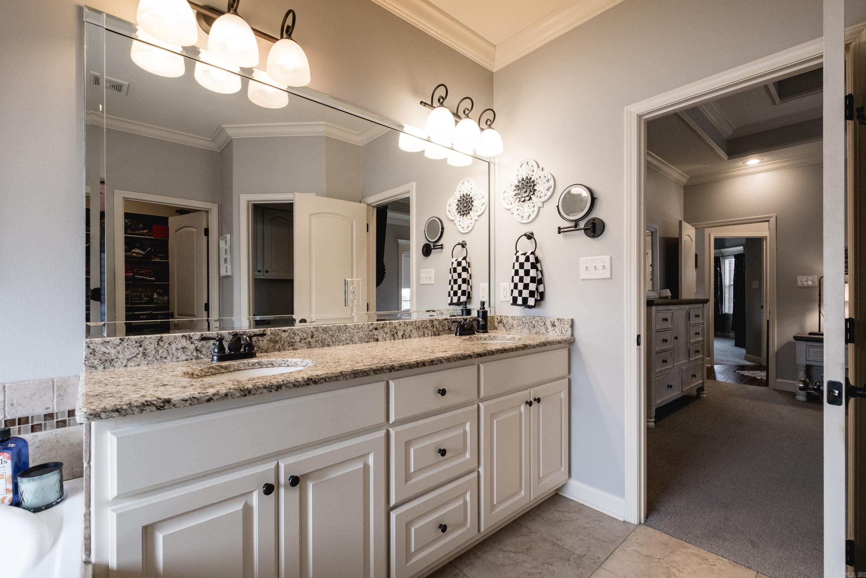 WATERS EDGE - Residential