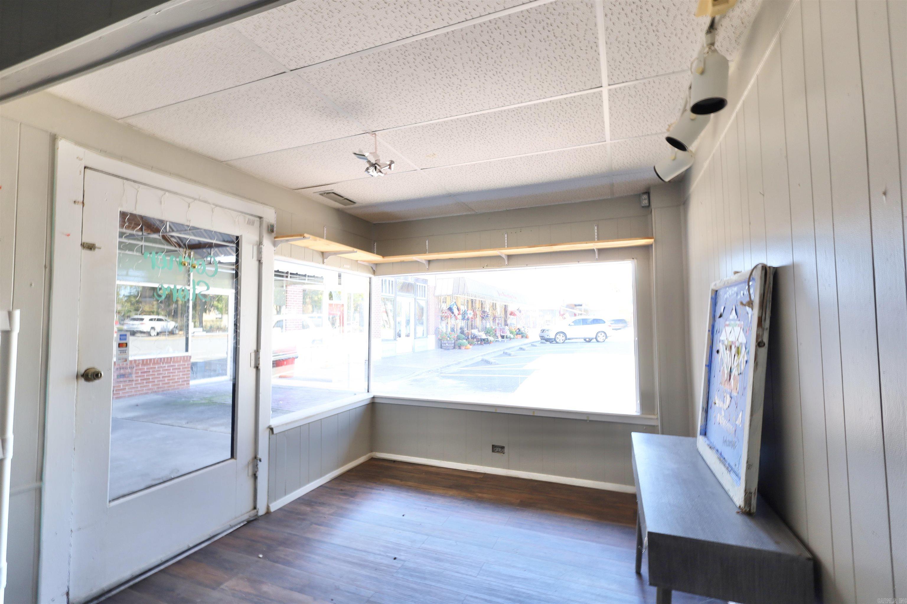 Metes & Bounds - Commercial Sale