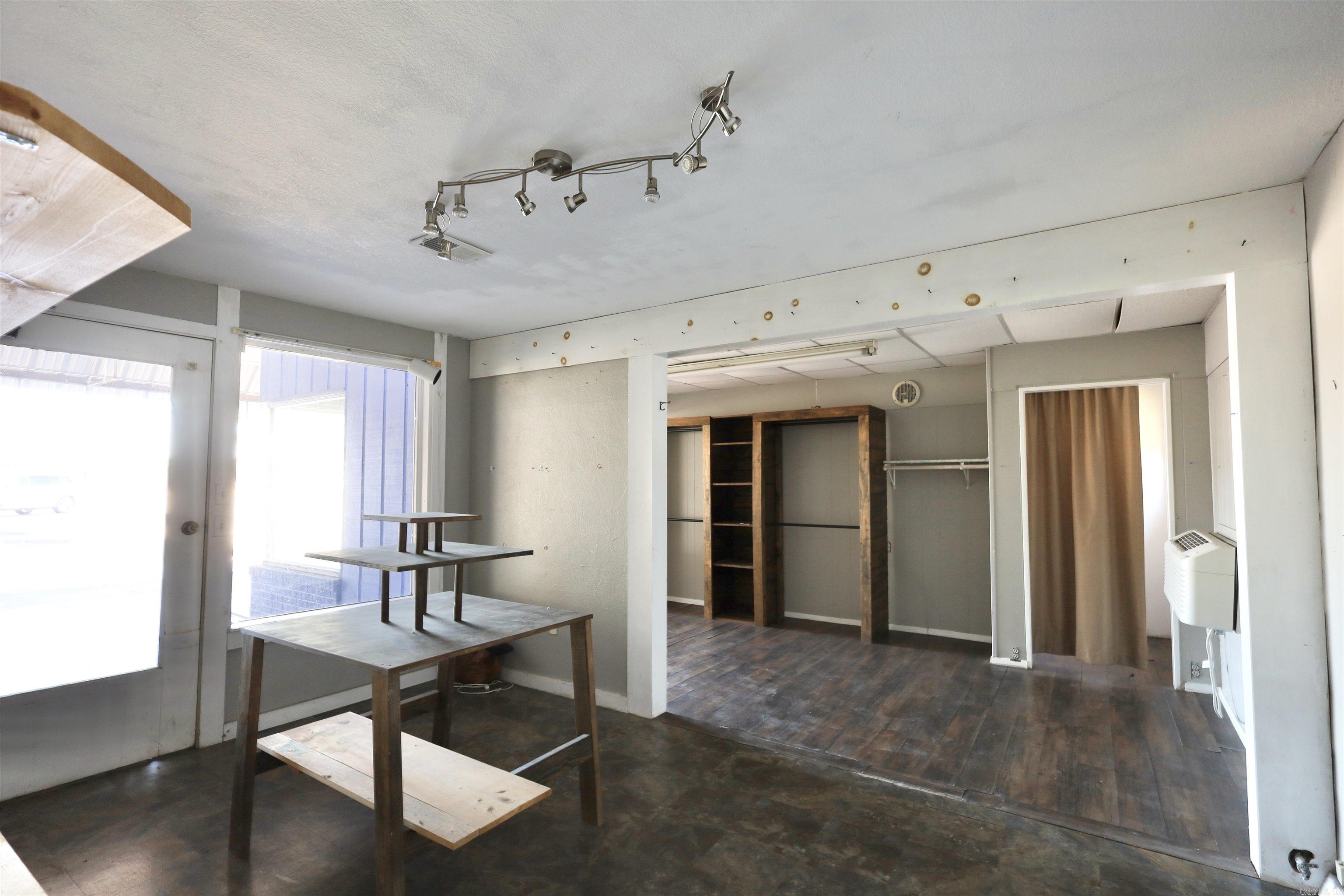 Metes & Bounds - Commercial Sale