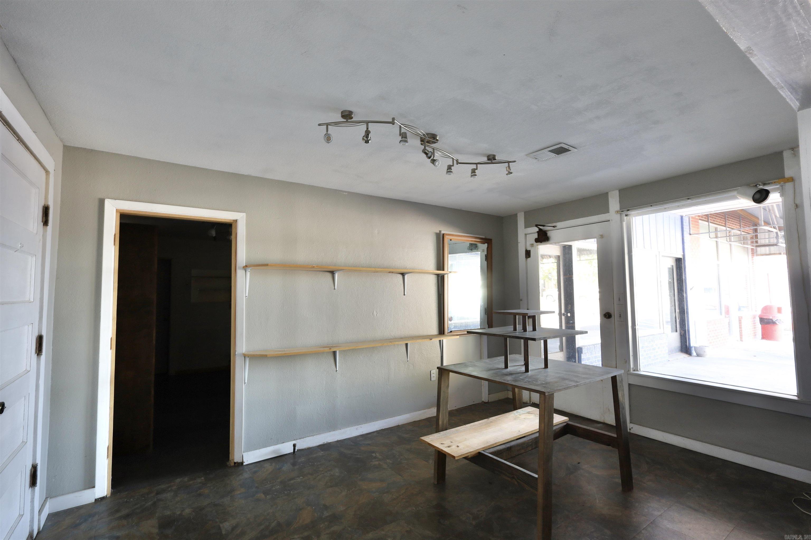 Metes & Bounds - Commercial Sale