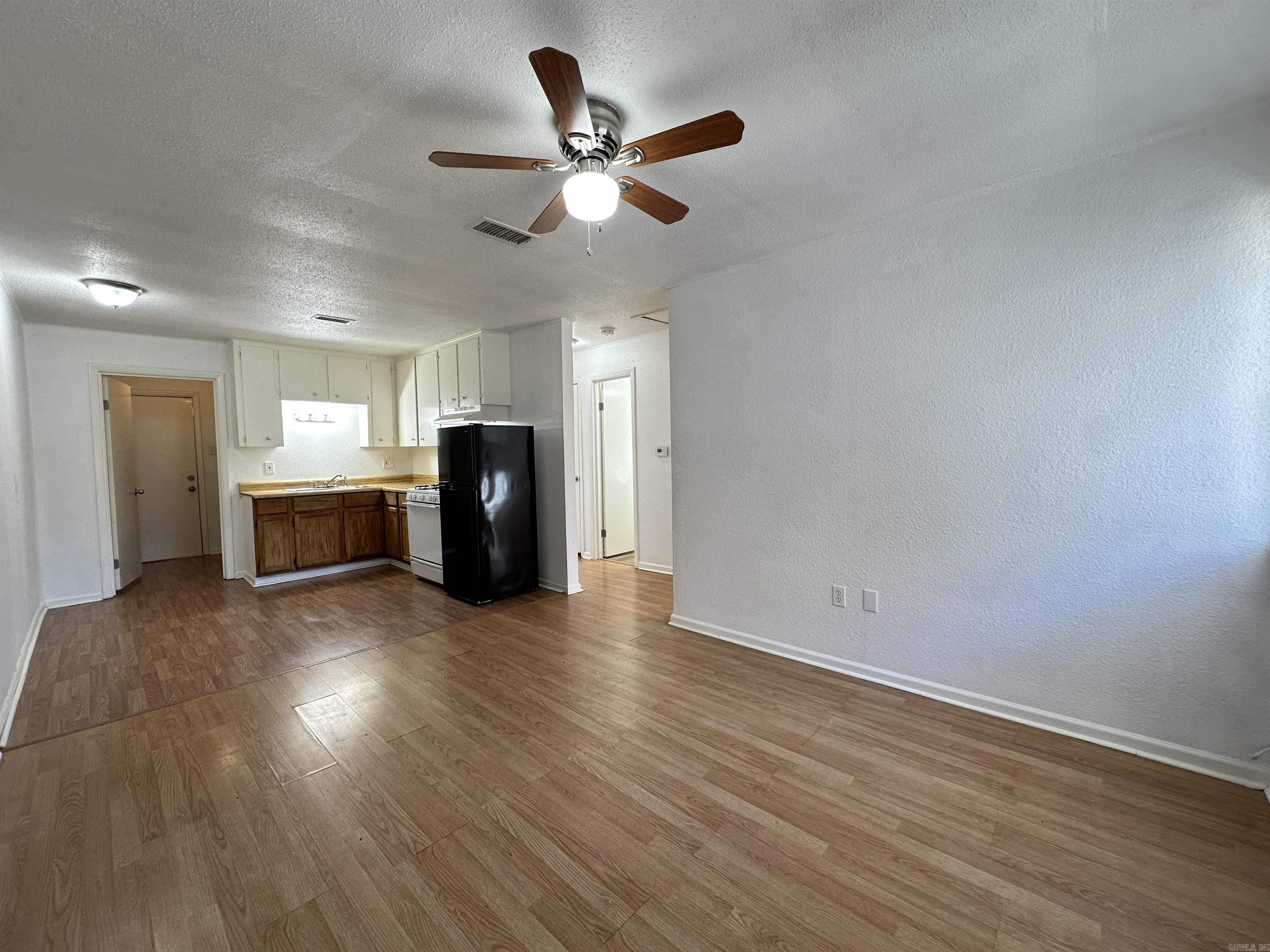 Duprees 2nd East Jack - Residential Income