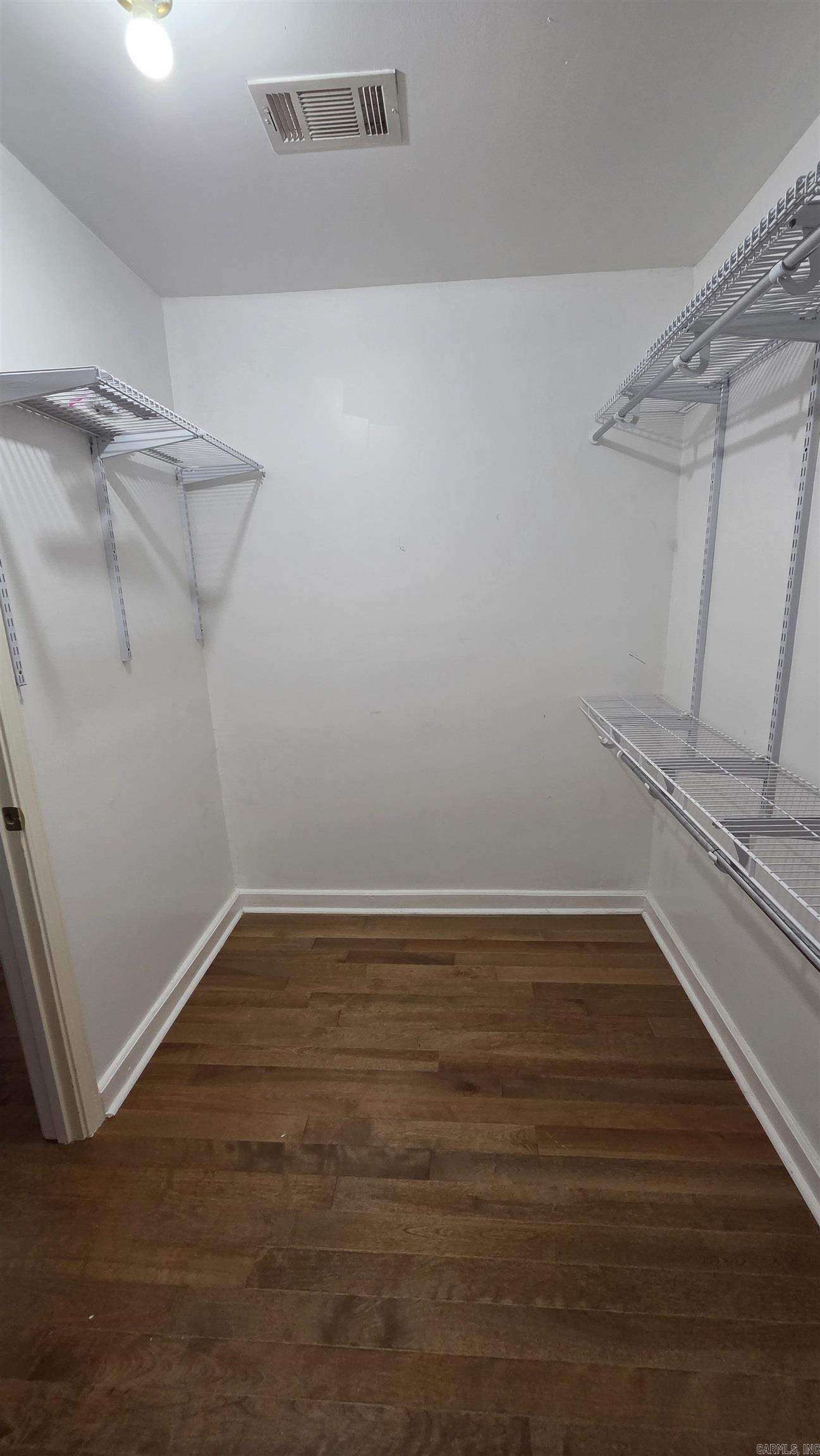 PEACEFUL VALLEY - Residential