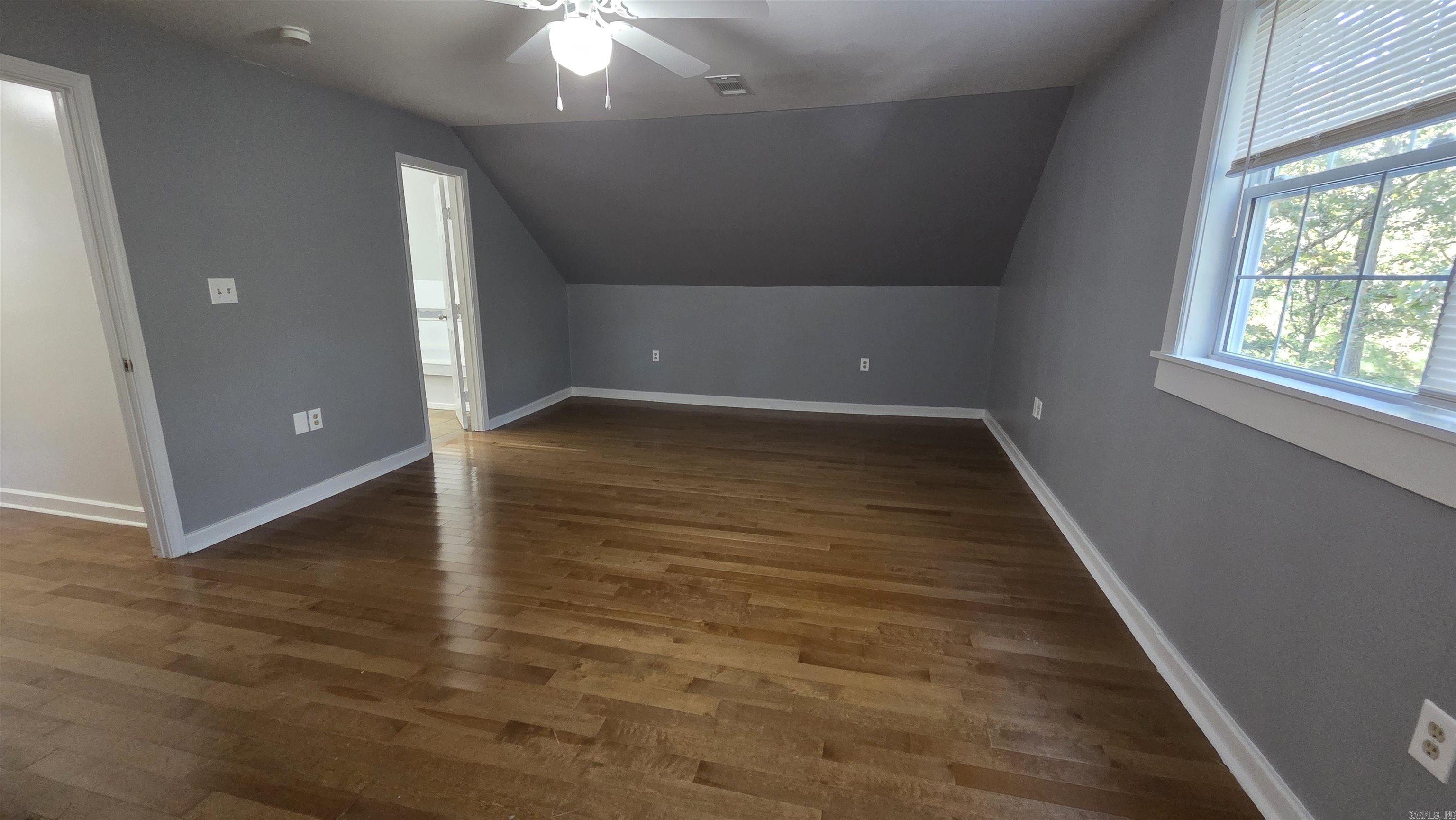 PEACEFUL VALLEY - Residential