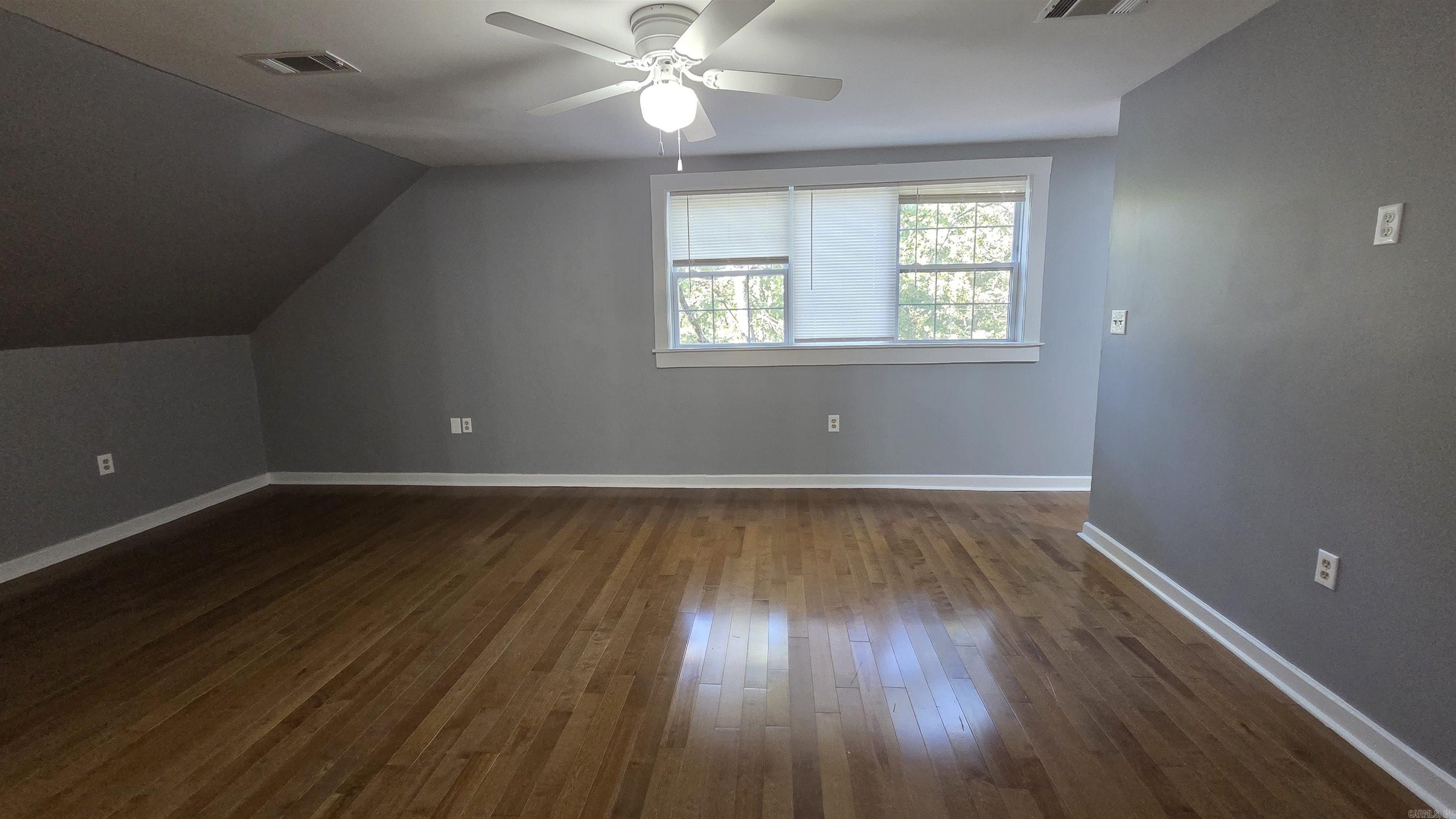 PEACEFUL VALLEY - Residential