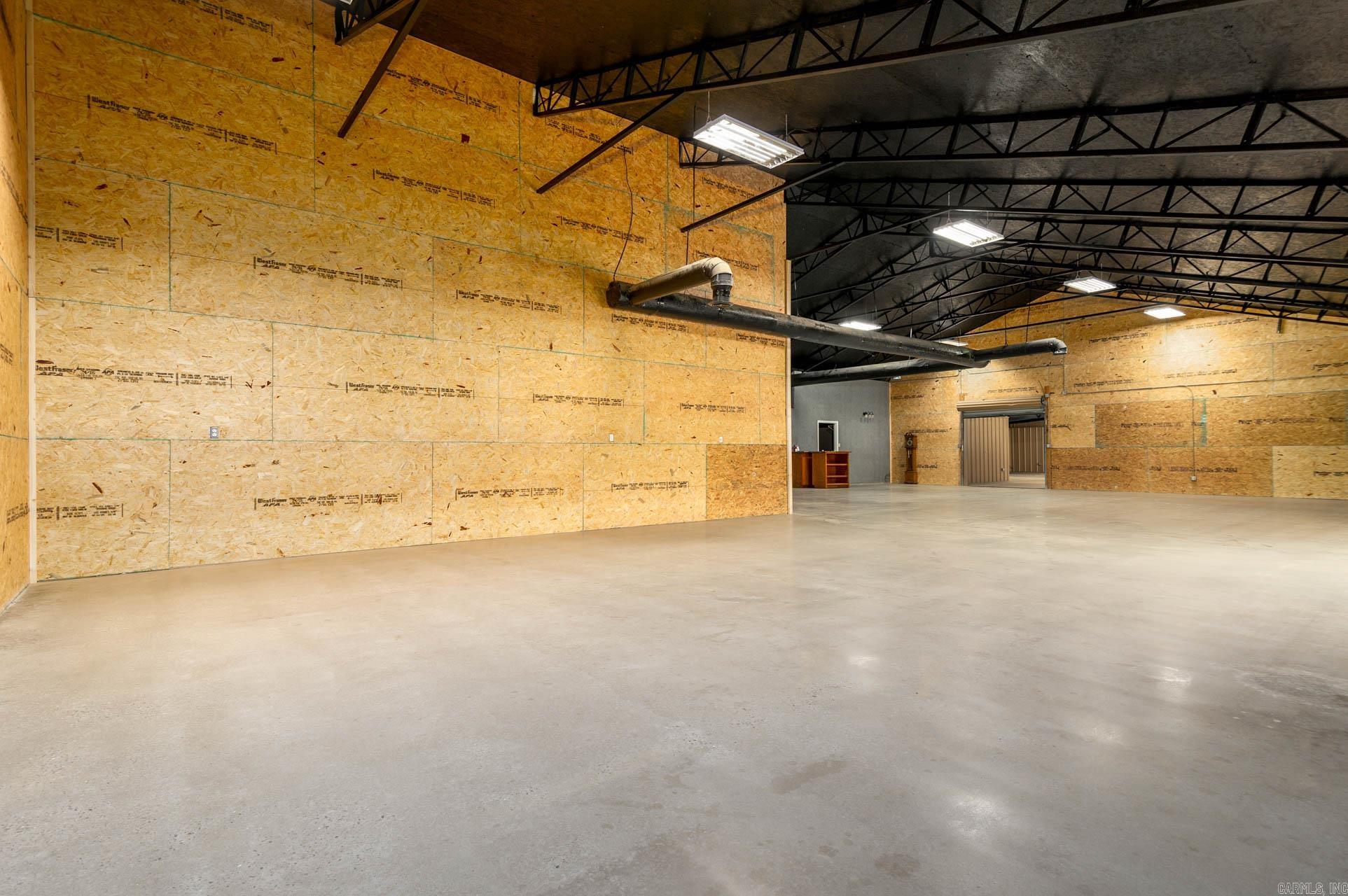 Metes & Bounds - Commercial Lease