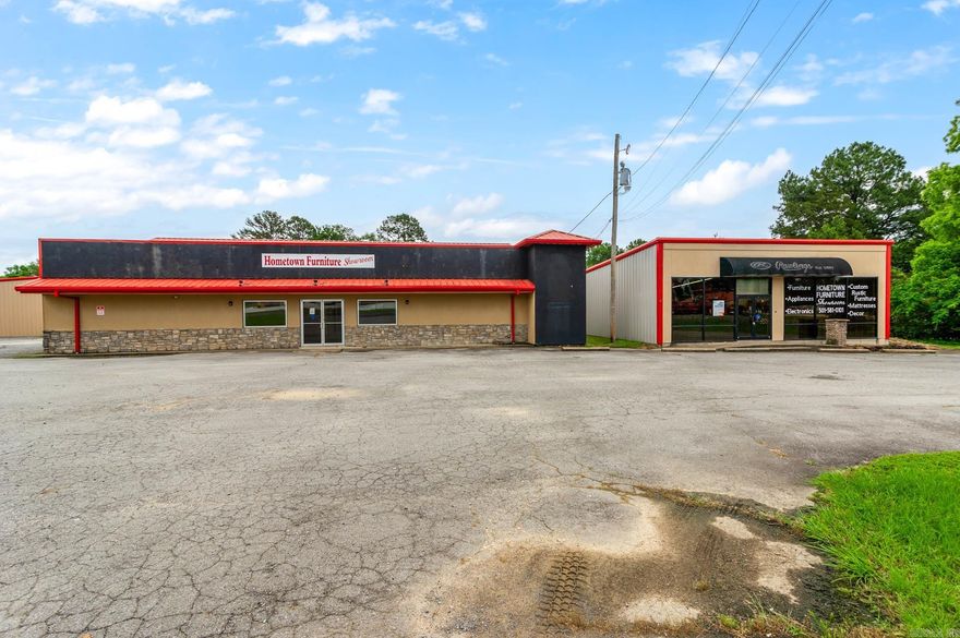 If you have been looking for a property for your business come check this one out! This building sits directly on high traffic 65 with 200 ft of Highway Frontage with a high-rise lit sign! The building is spacious with 2 restrooms and lots of sq footage for many types of businesses. This would make a great flea market, therapy clinic, retail store, so many options! Call today to view!