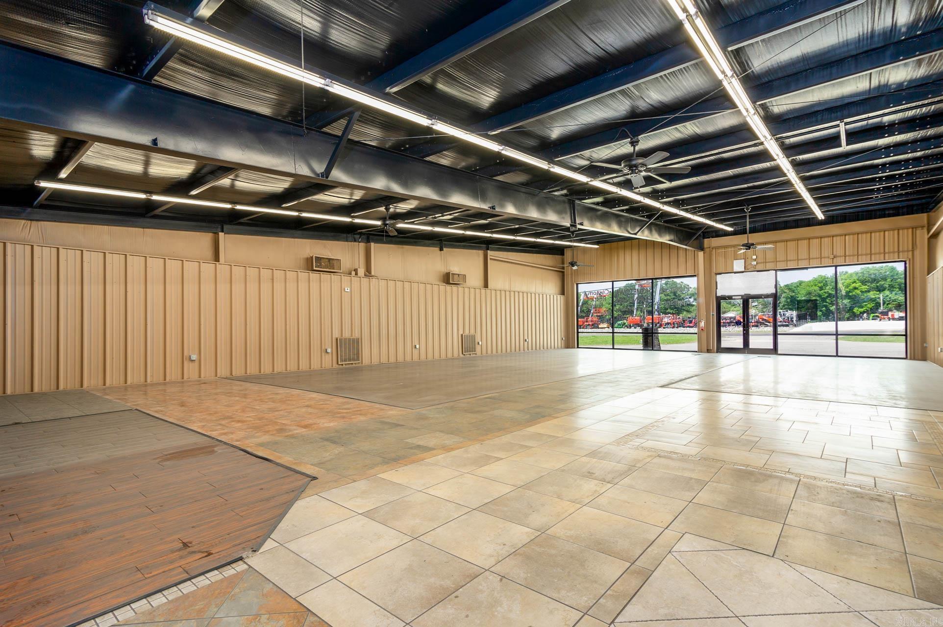 Metes & Bounds - Commercial Lease