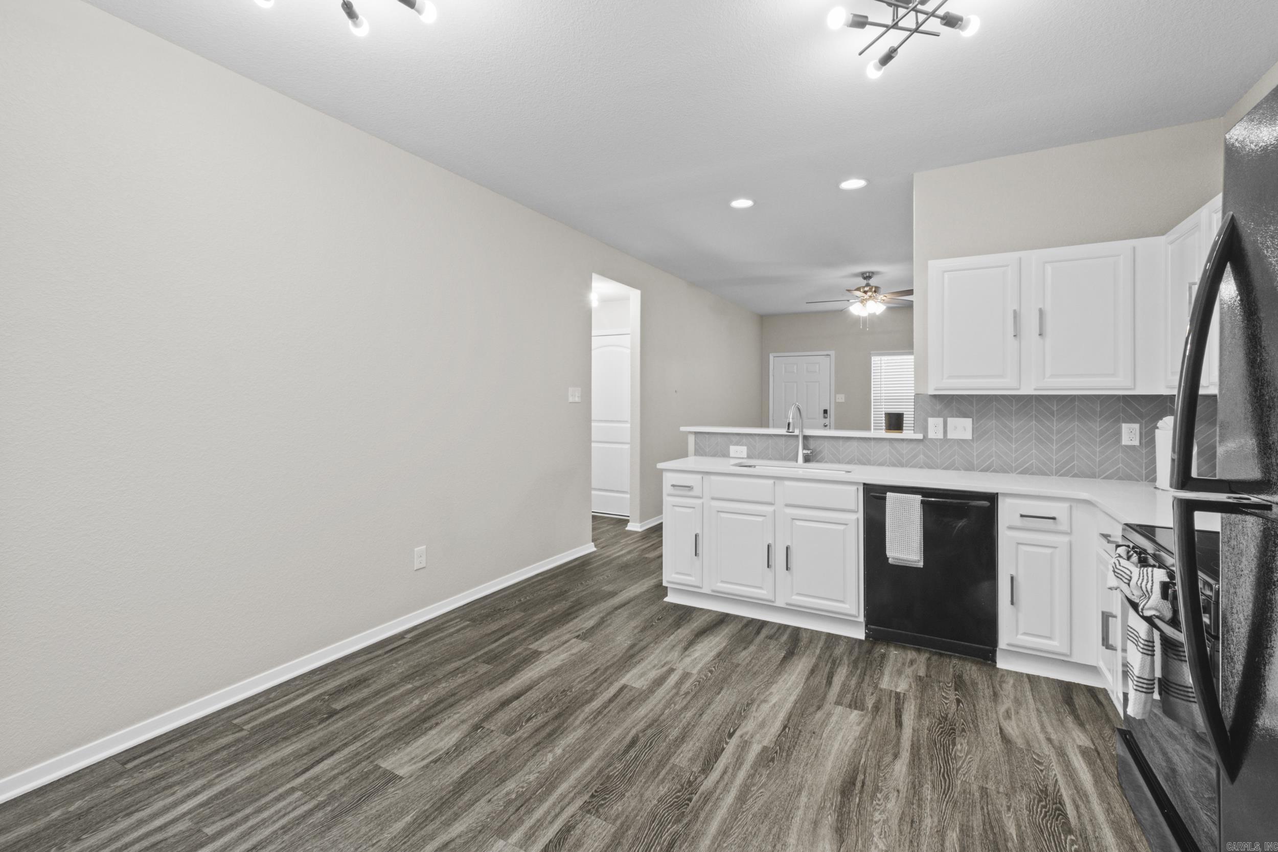 OAKLAND PARK - Residential