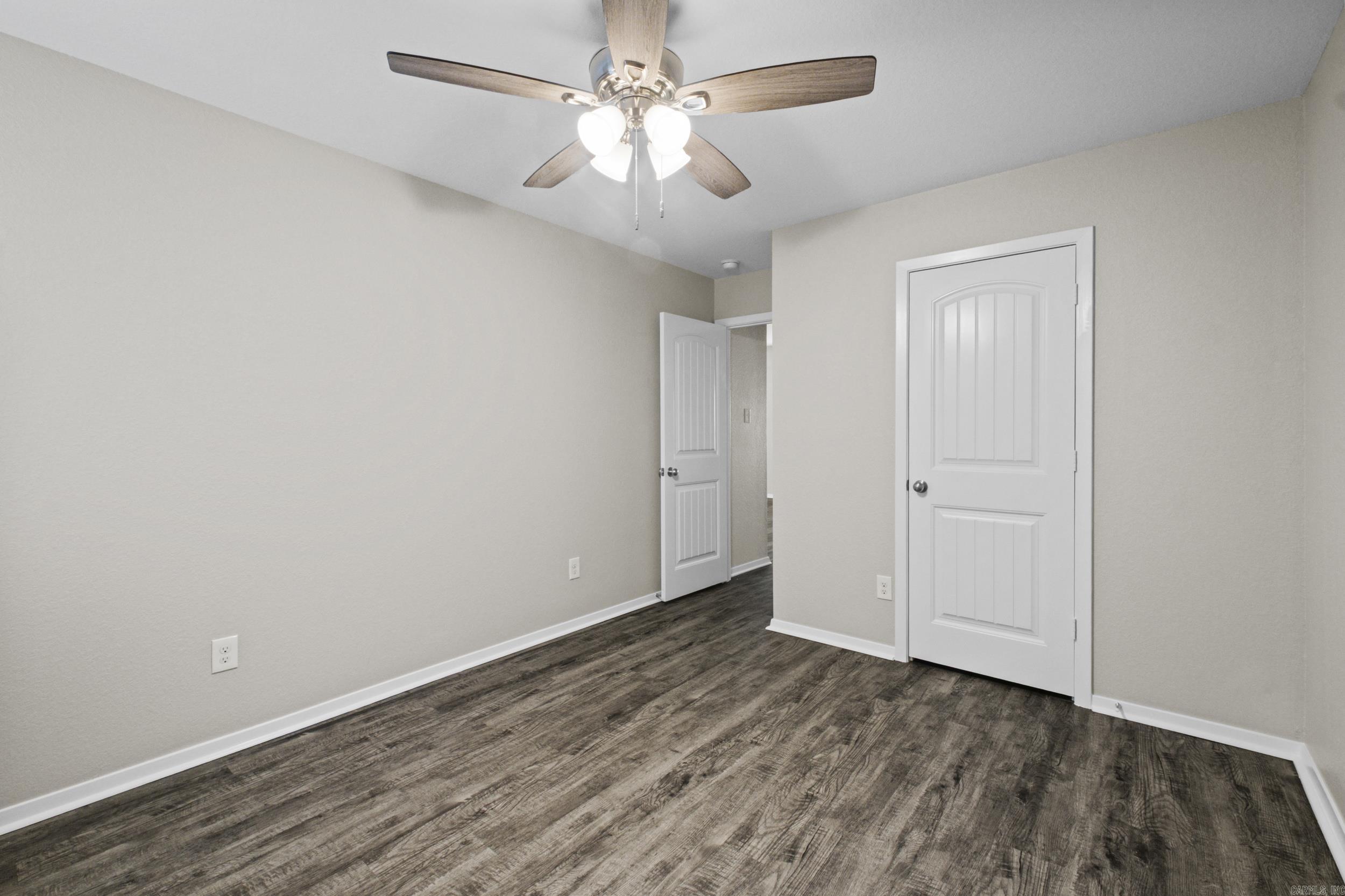 OAKLAND PARK - Residential