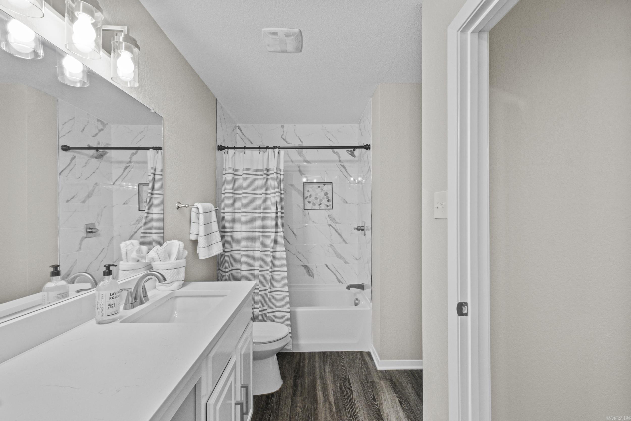 OAKLAND PARK - Residential