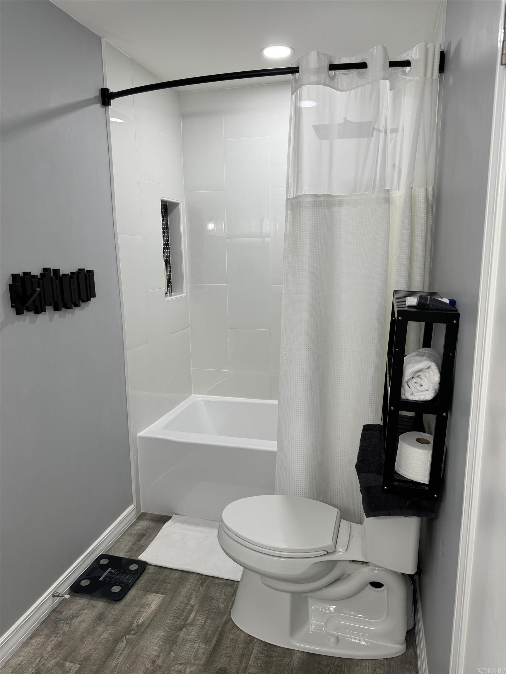 BAINBRIDGE - Residential