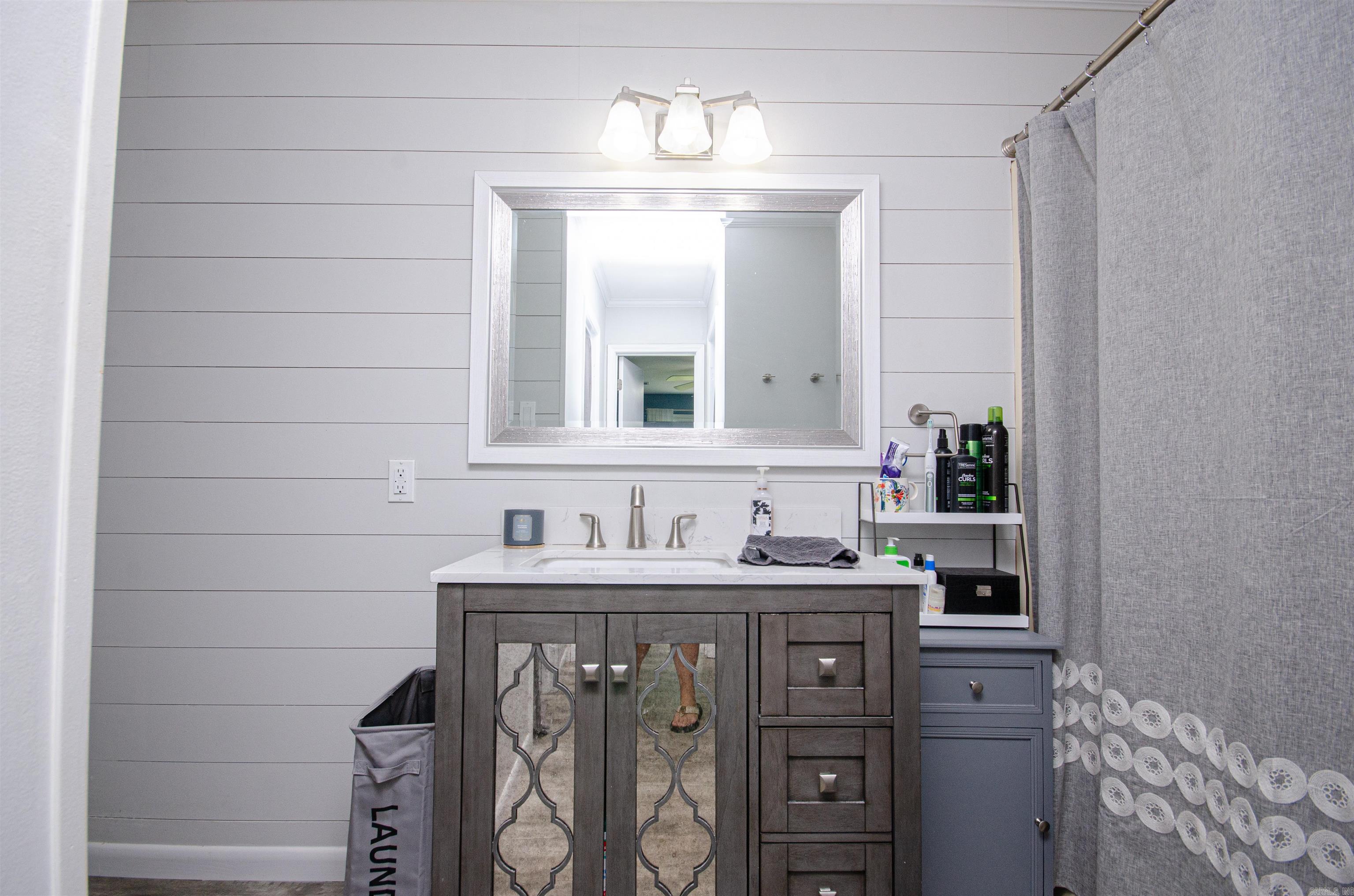 BAINBRIDGE - Residential