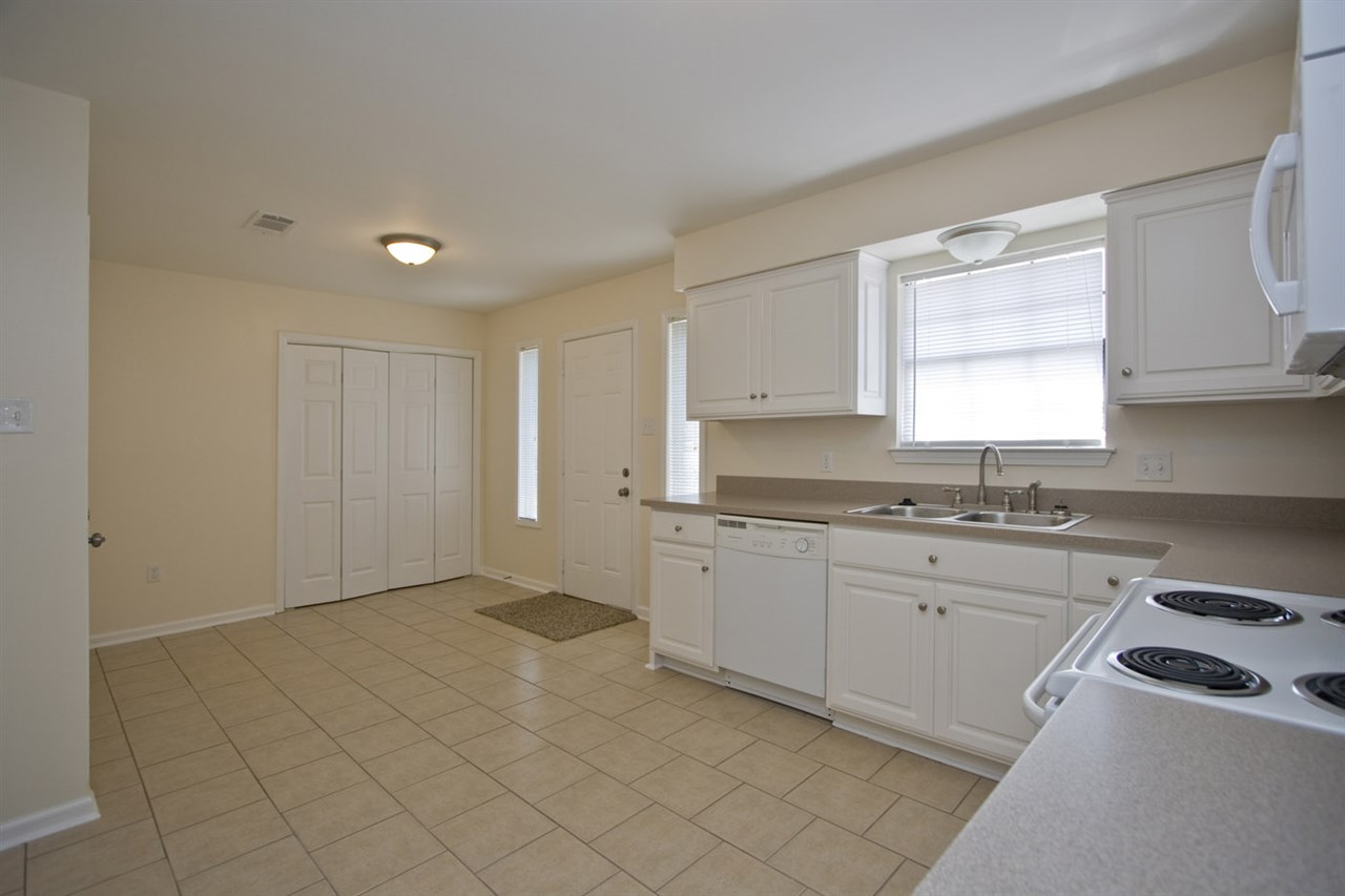 SANDALWOOD - Residential