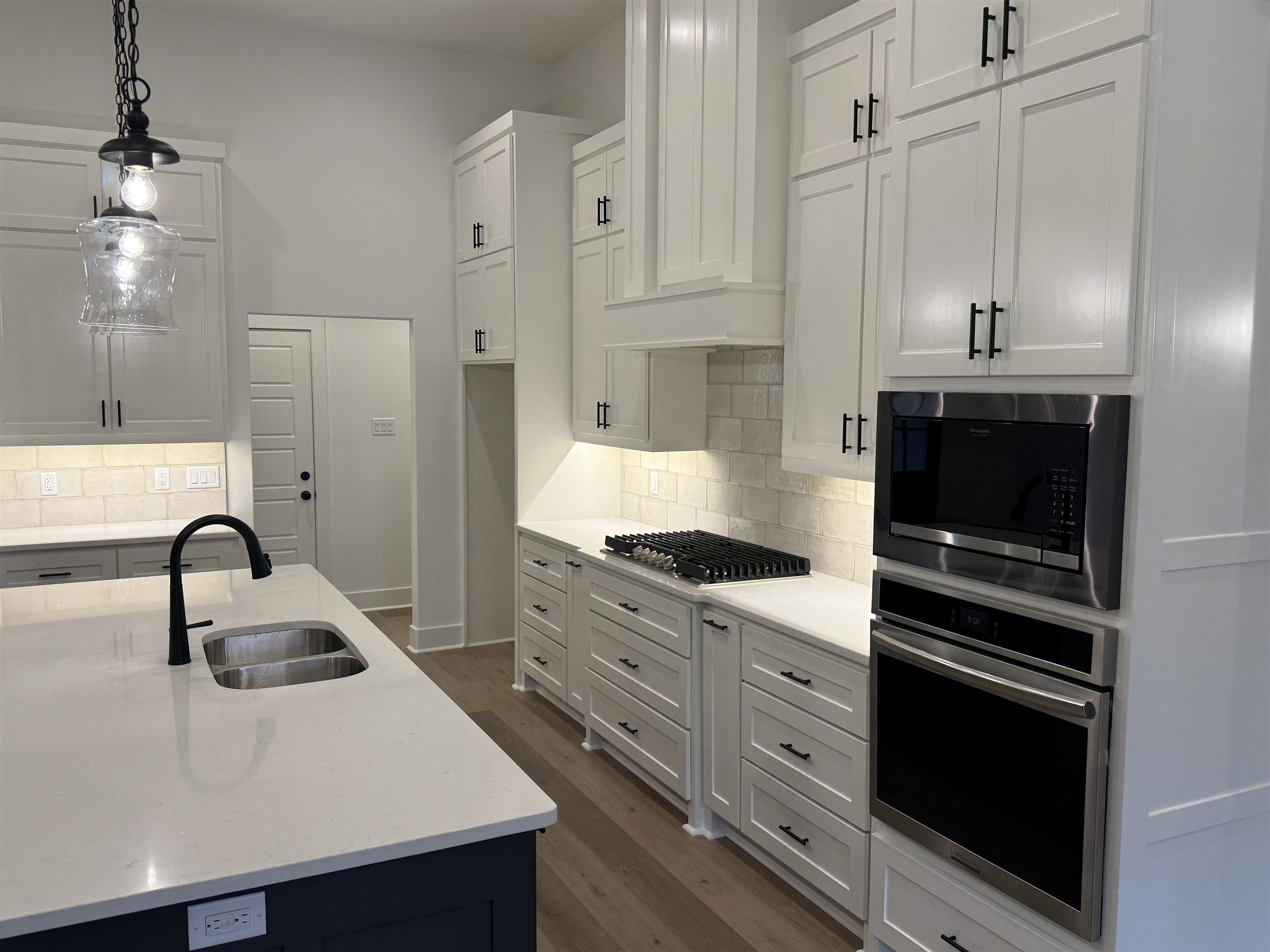 MILLERS GLENN - Residential