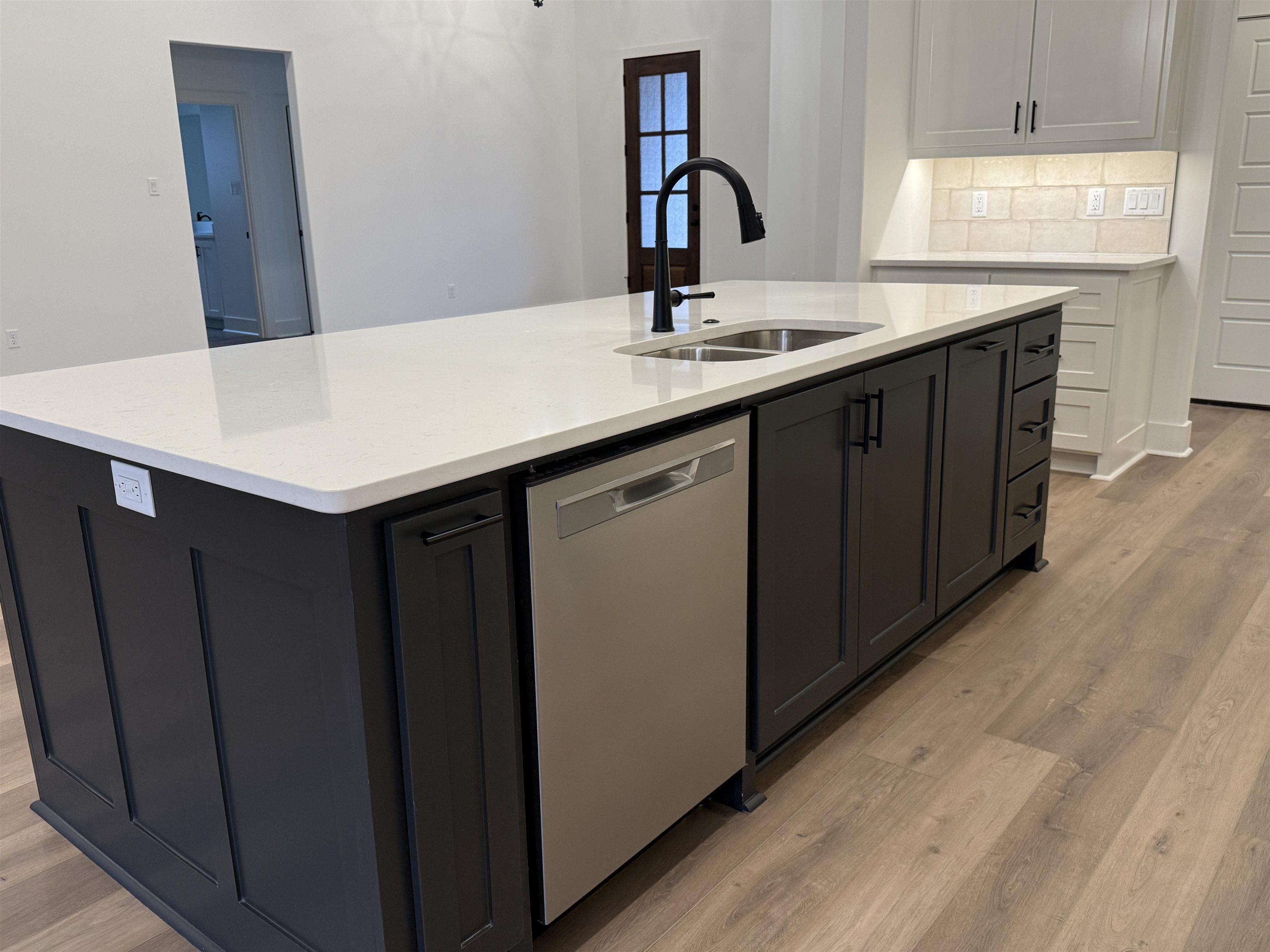 MILLERS GLENN - Residential