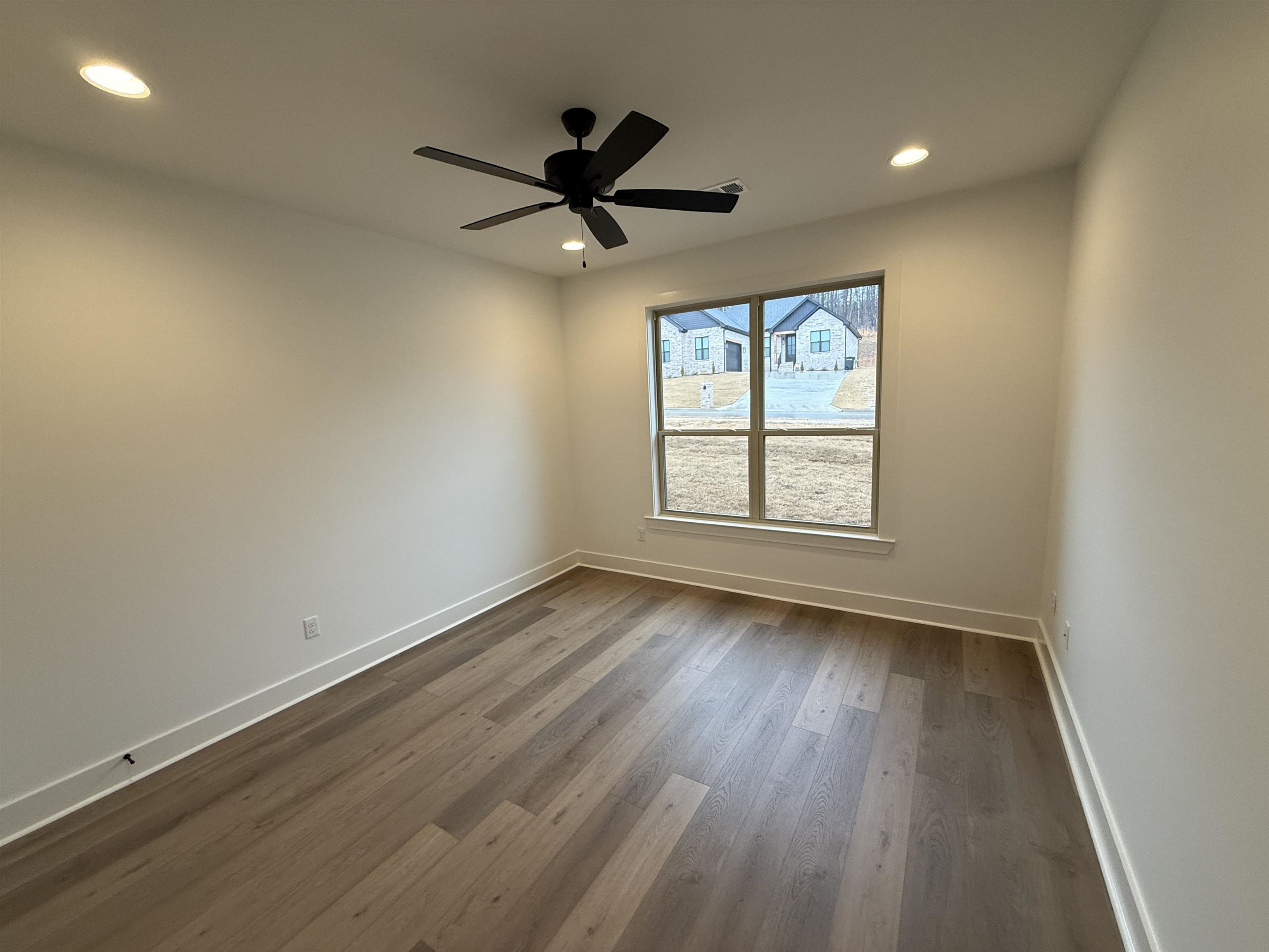 MILLERS GLENN - Residential